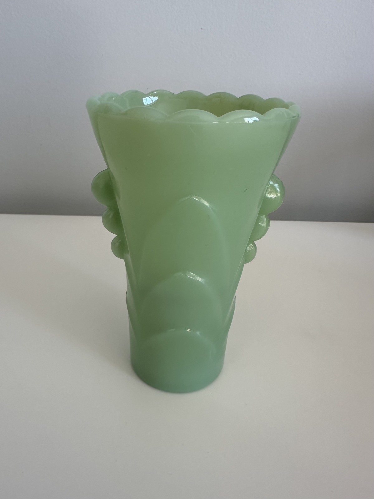 VINTAGE! Anchor Hocking Fire King Jadeite Flower Vase