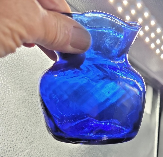 Vintage Cobalt Blue Art Glass Vase Hand Blown Handkerchief Pinched lip W/Optic