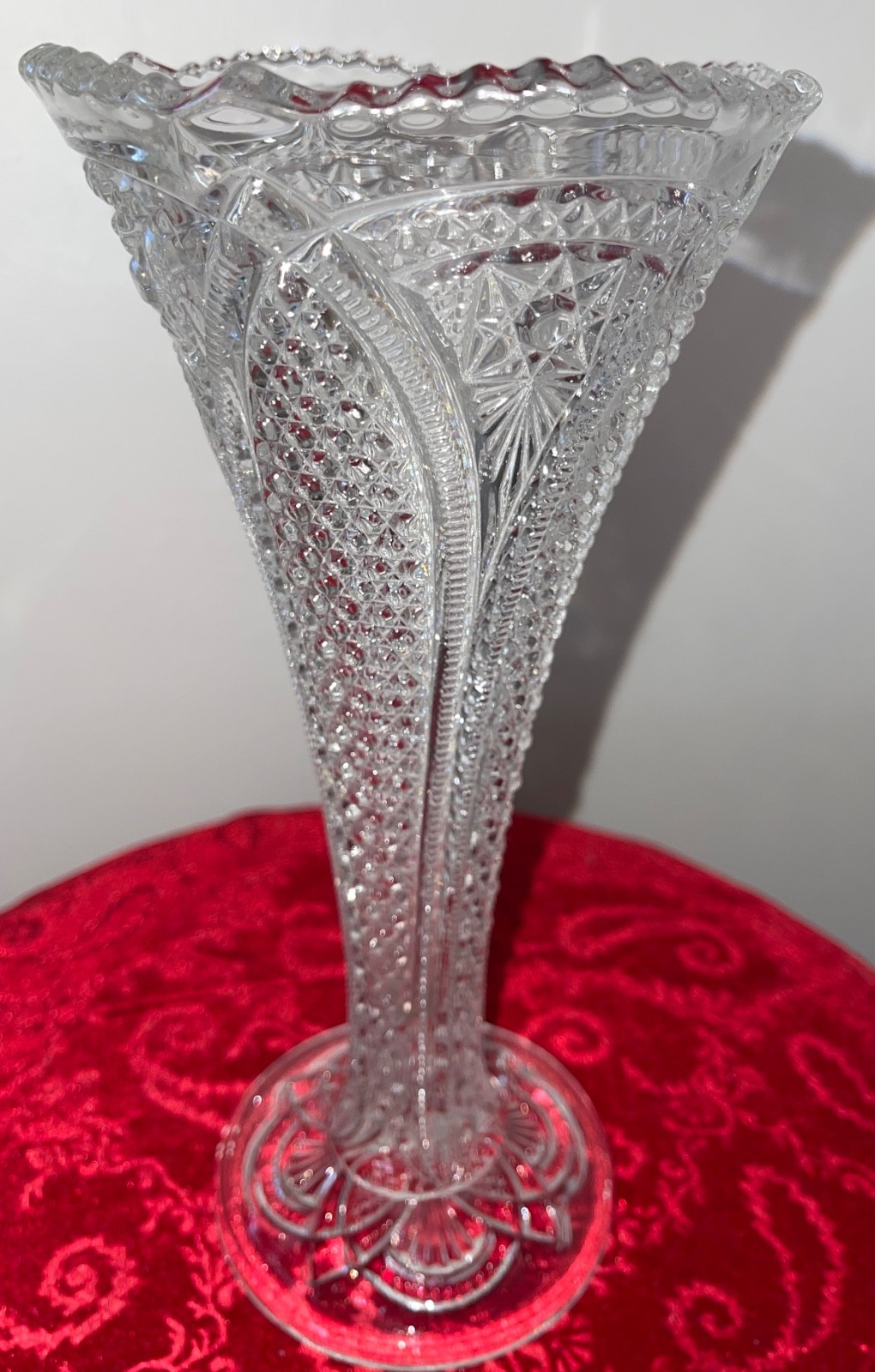 EAPG Victorian Trumpet Vase Antique Late 1800s 10″ Massachusetts Pattern GLOWS