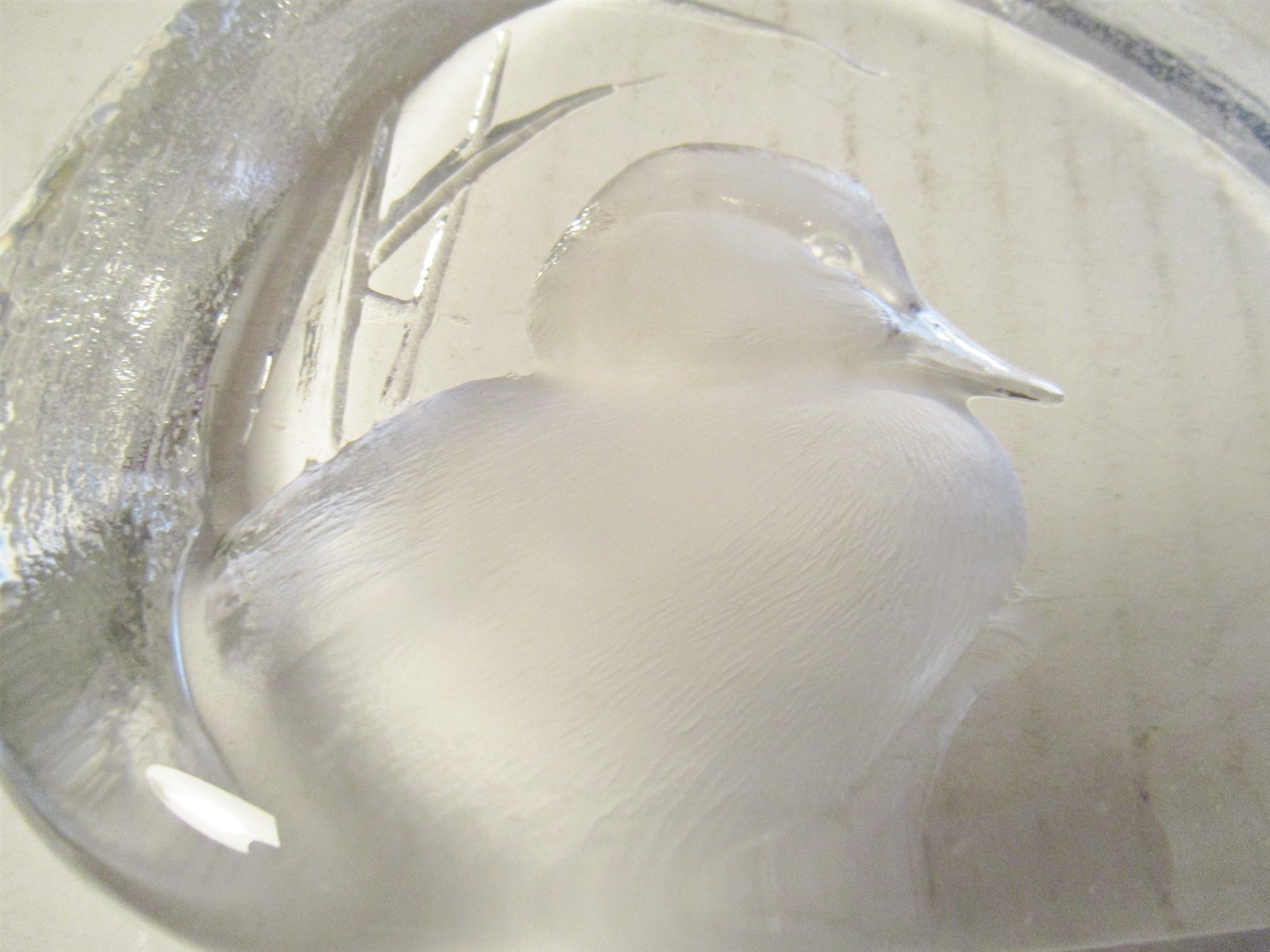 VINTAGE MATS JONASSON ?? ETCHED LEAD CRYSTAL PAPER WEIGHT DUCKLING SIGNED & NO.