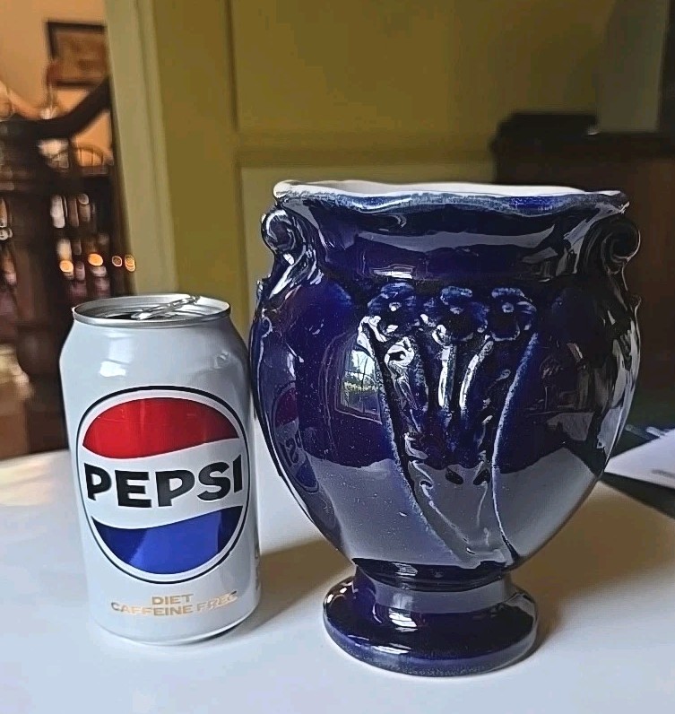 Brush McCoy Pottery 1930s Art Deco Forget Me Not Footed Pedestal Vase Rare 6.5″