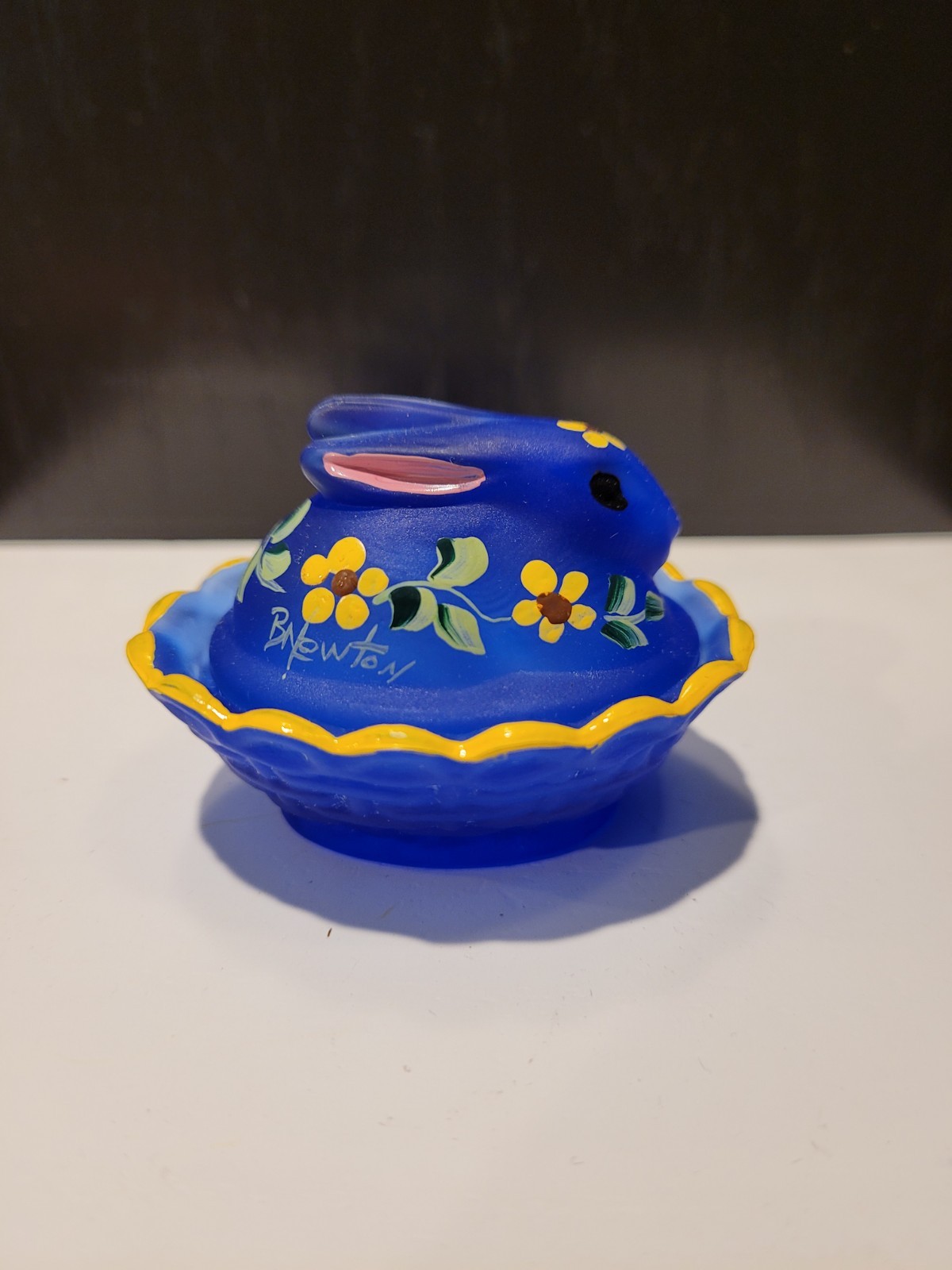 Boyd Rabbit On Nest Mini (Painted)