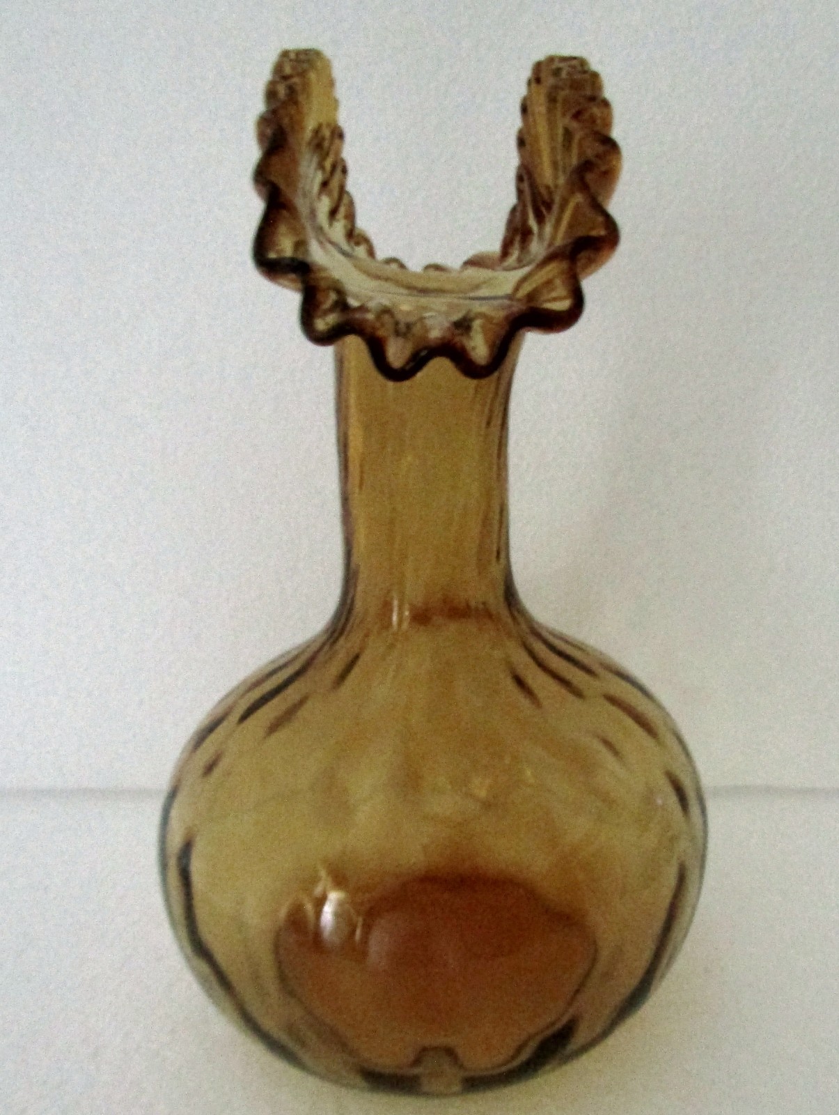 Fenton Glass 1950’s Amber Yellow Optic 8 3/4″ Fluted Top Fan Vase