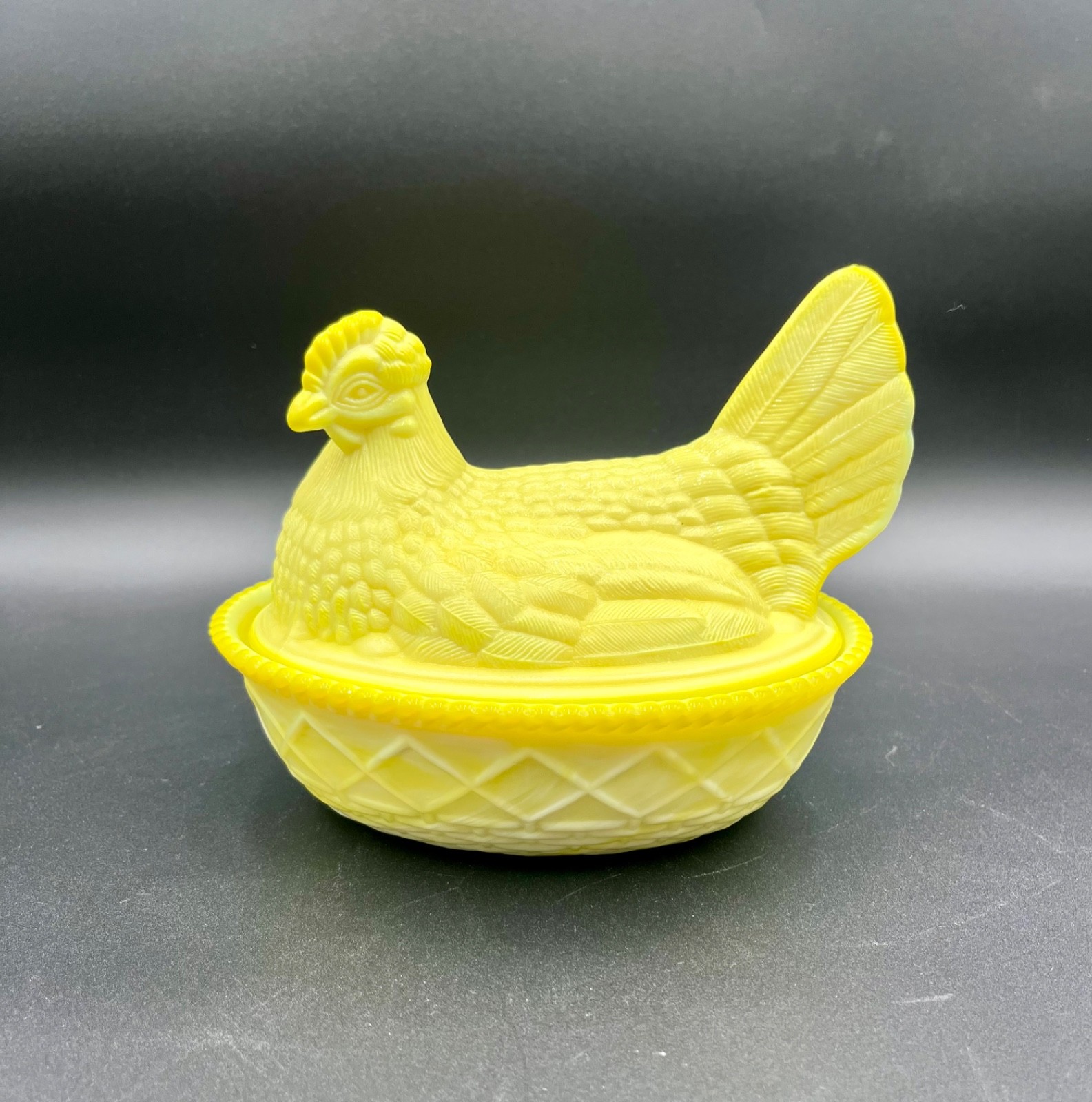 Mosser Glass Hen On A Nest 7 1/2″ Dandelion Cadmium Glow Large HON Woven Basket