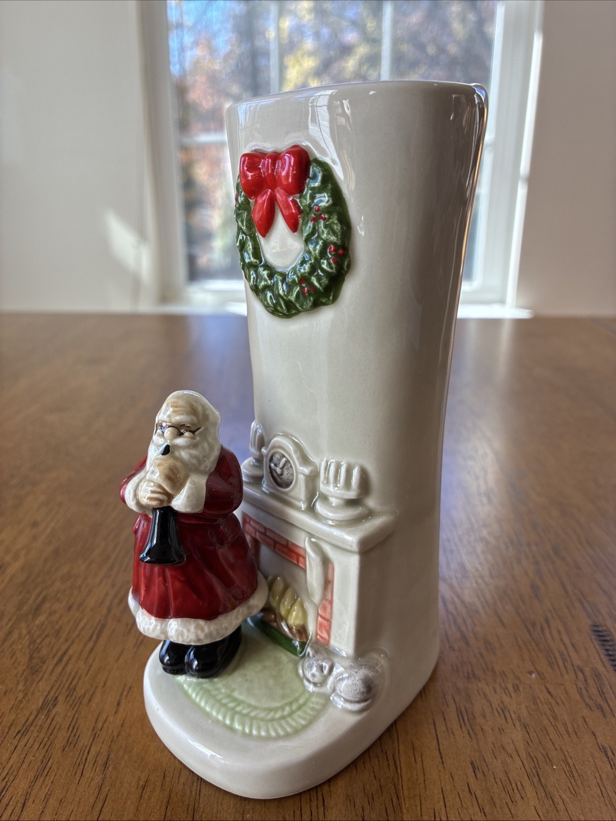 Vtg Otagiri Christmas Bud Vase Santa By Fireplace Playing Instrument Cat Cute