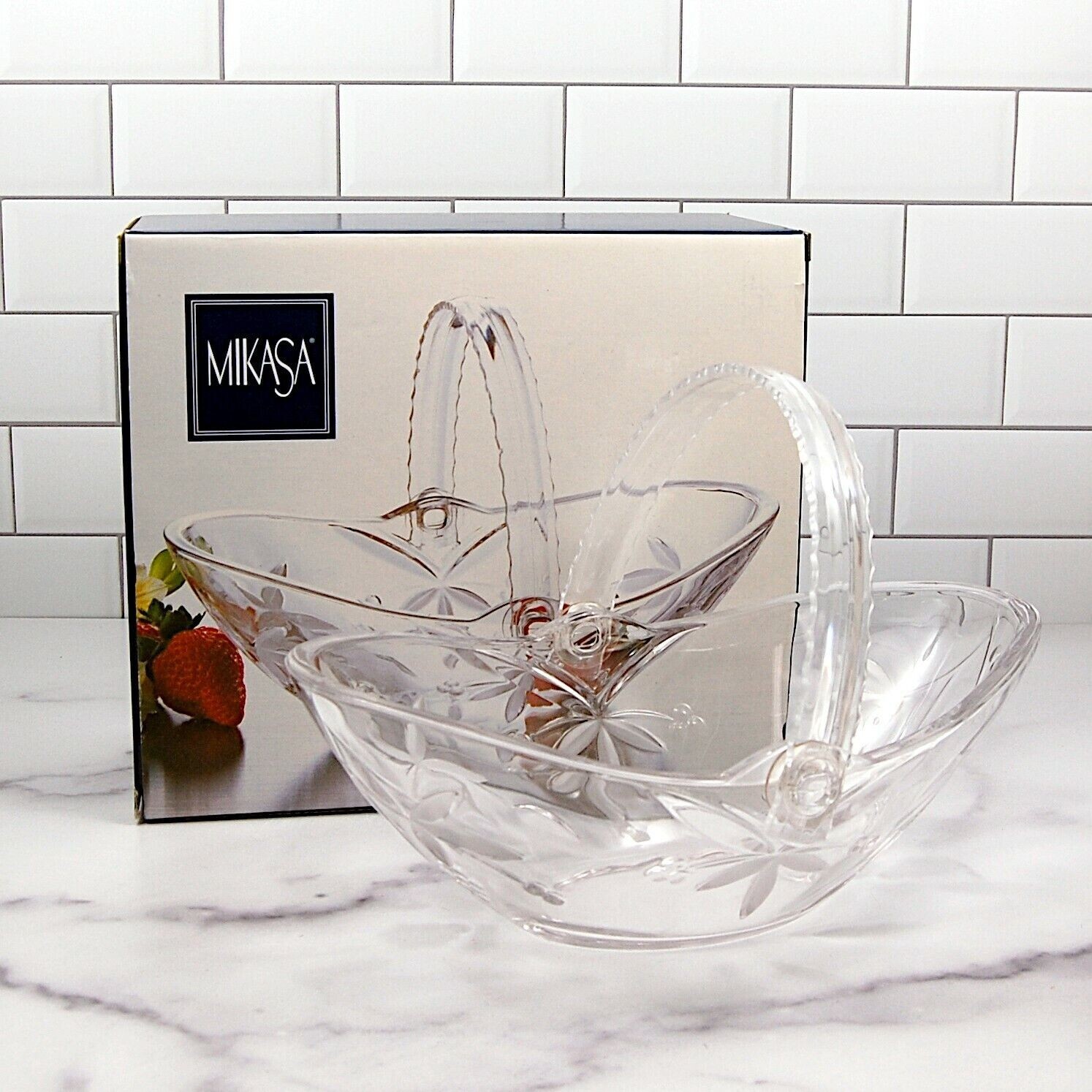 Mikasa Garden Terrace Crystal Basket 9.5 inches