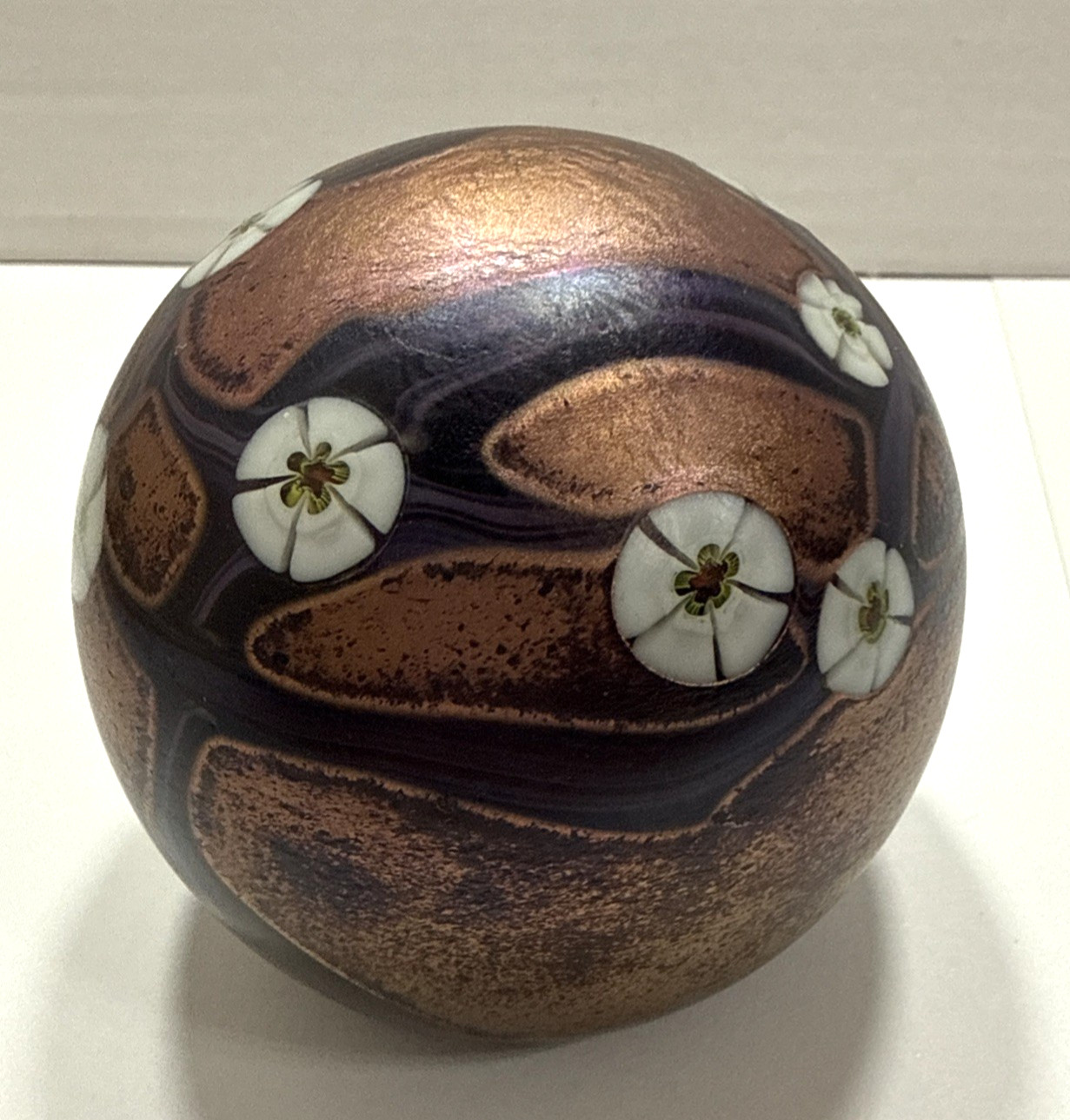Big 3″ signed ZELLIQUE Studio Art Glass FLORAL Hawthorn Paperweight Iridescent