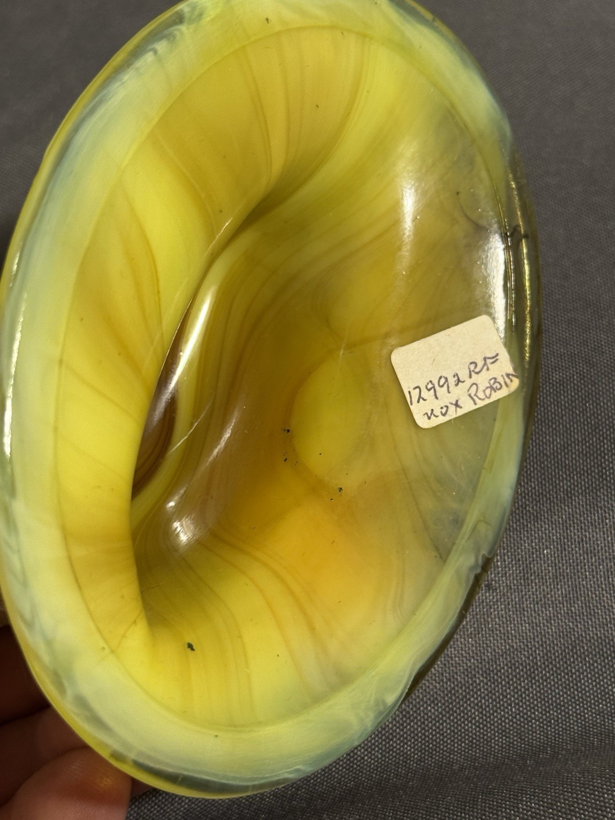 Vintage Yellow Slag Glass Nesting Robin Nest Bird & Berry Covered Dish