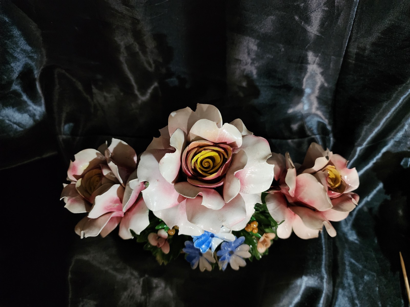 Vintage Capodimonte Porcelain Nuova Flower Basket Centerpiece Italy (READ)