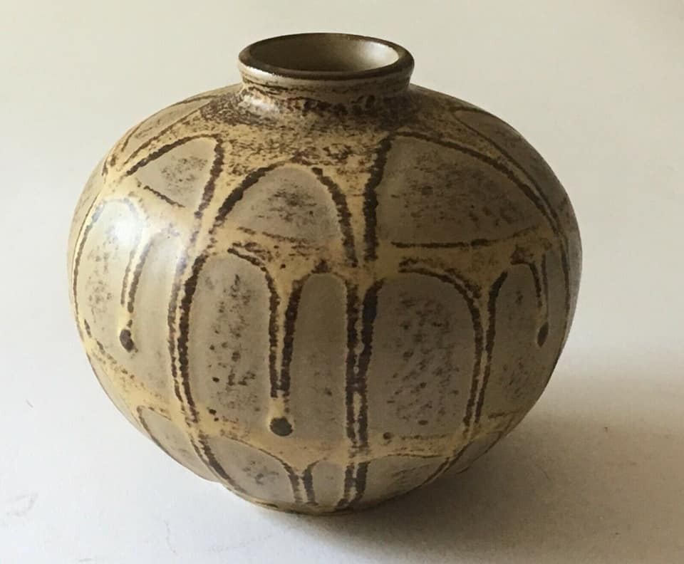 MCM Ilkra West Germany Vase – 8cm Brown & Tan Relief Arches – Fat Lava Era WGP