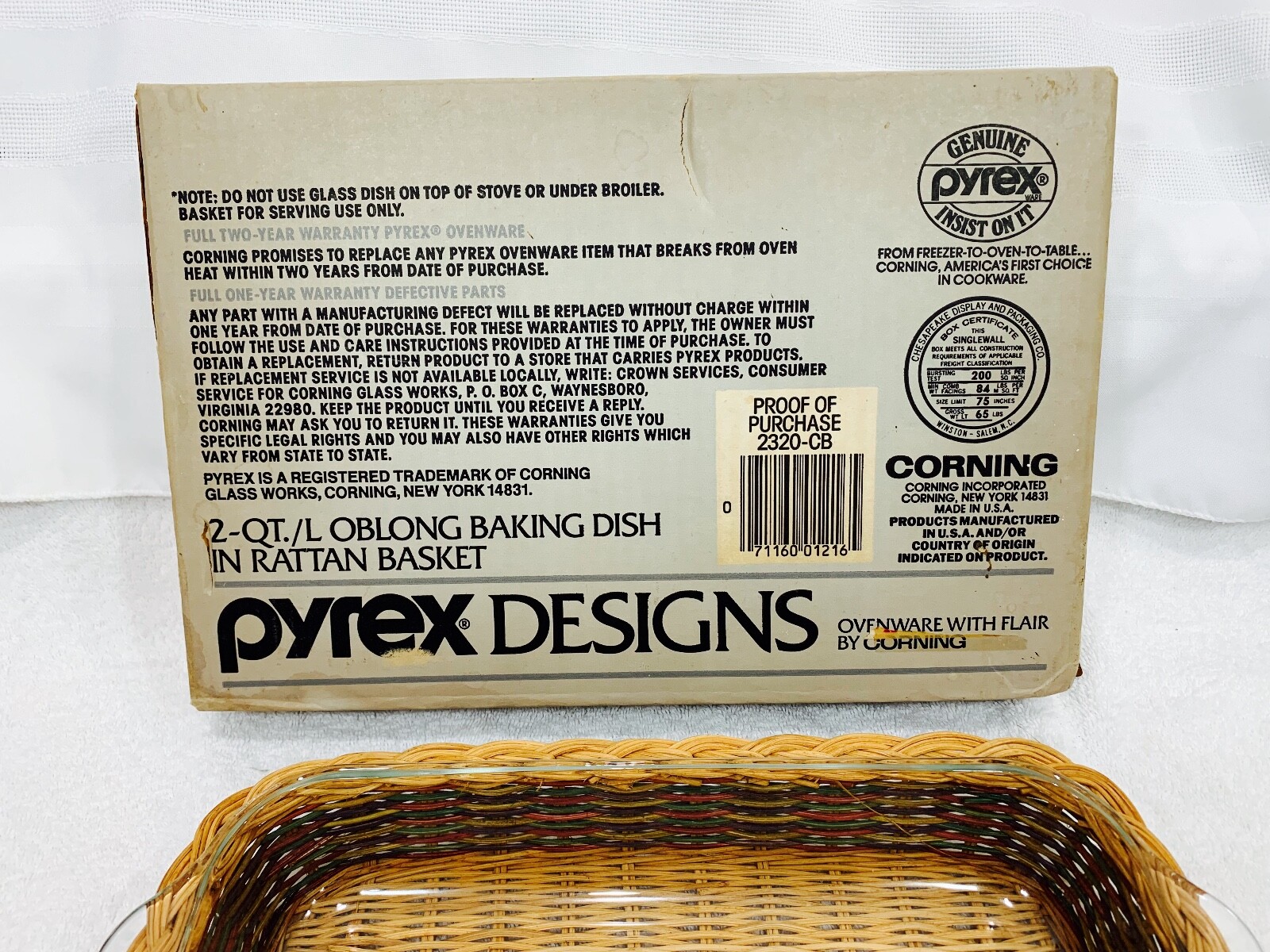 PYREX Designs 2Qt Oblong Baking Dish in Rattan Basket Corning@1987, NEW IN BOX