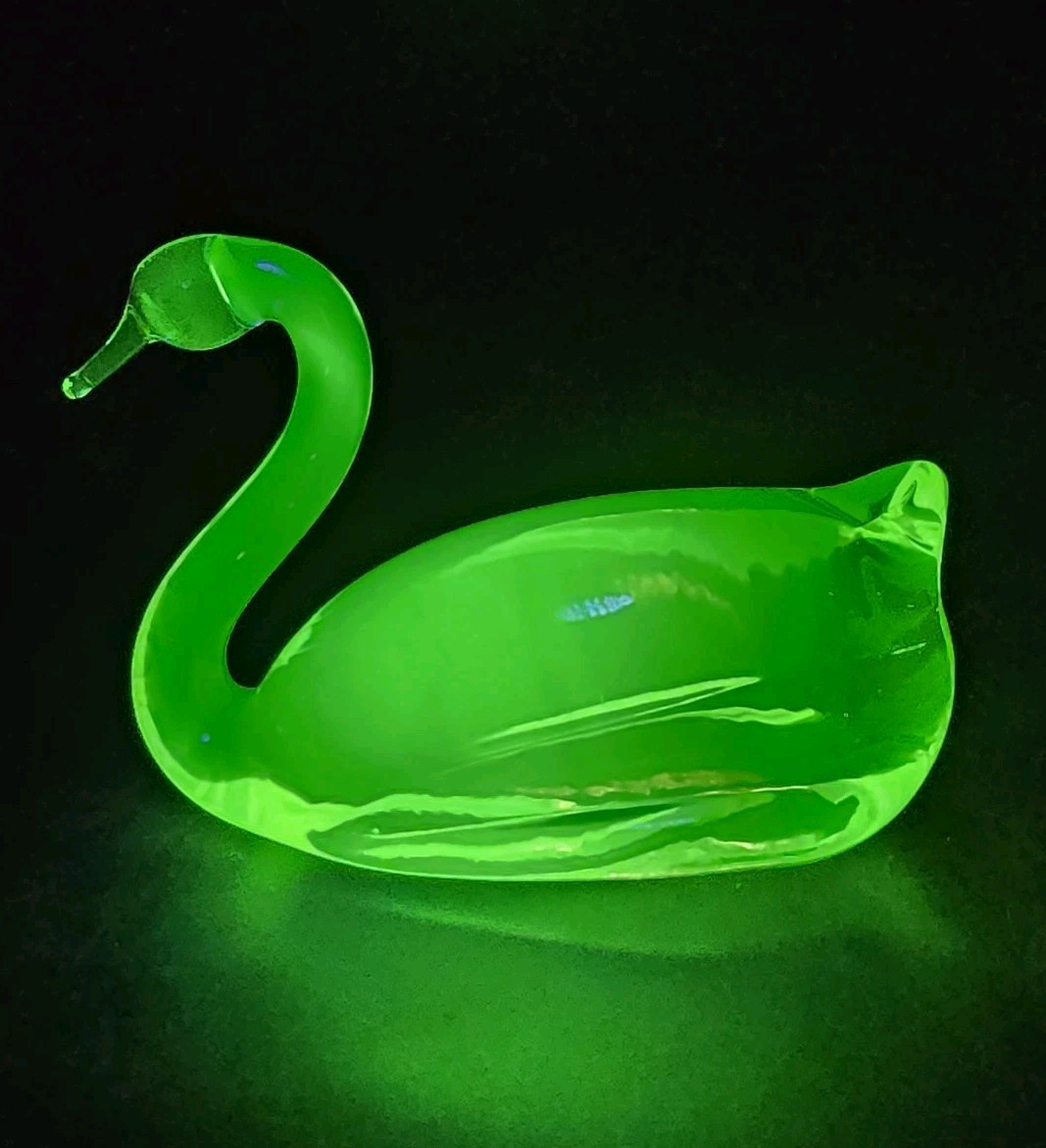 Uranium Vaseline Gibson Duck / Swan Art Glass Figurine
