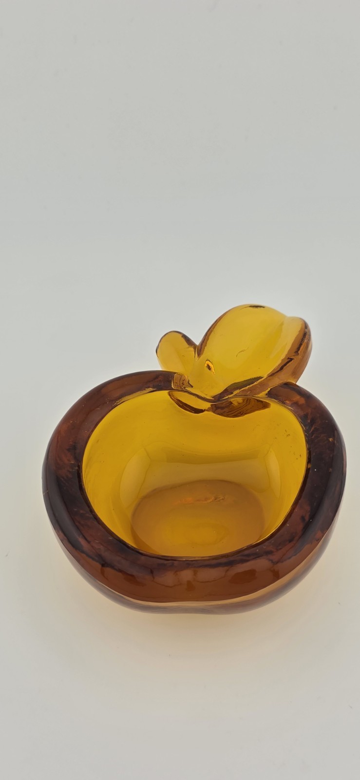 Vannes-le-Châtel France Amber Crystal Apple Dish – Cadmium Glow UV Reactive