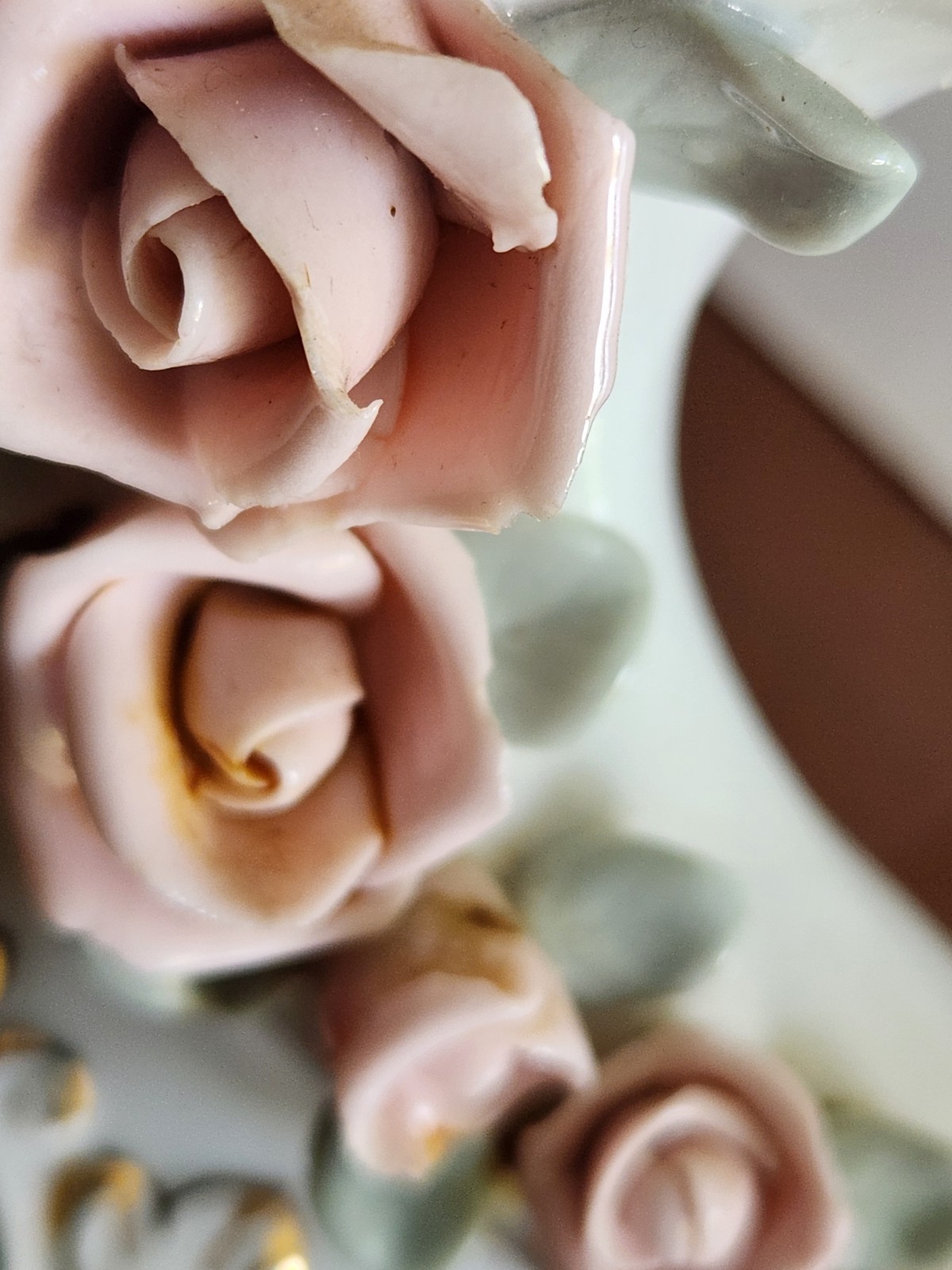 Vintage White Pink Cornucopia vase with 3D Capidimonte -type Roses Flowers