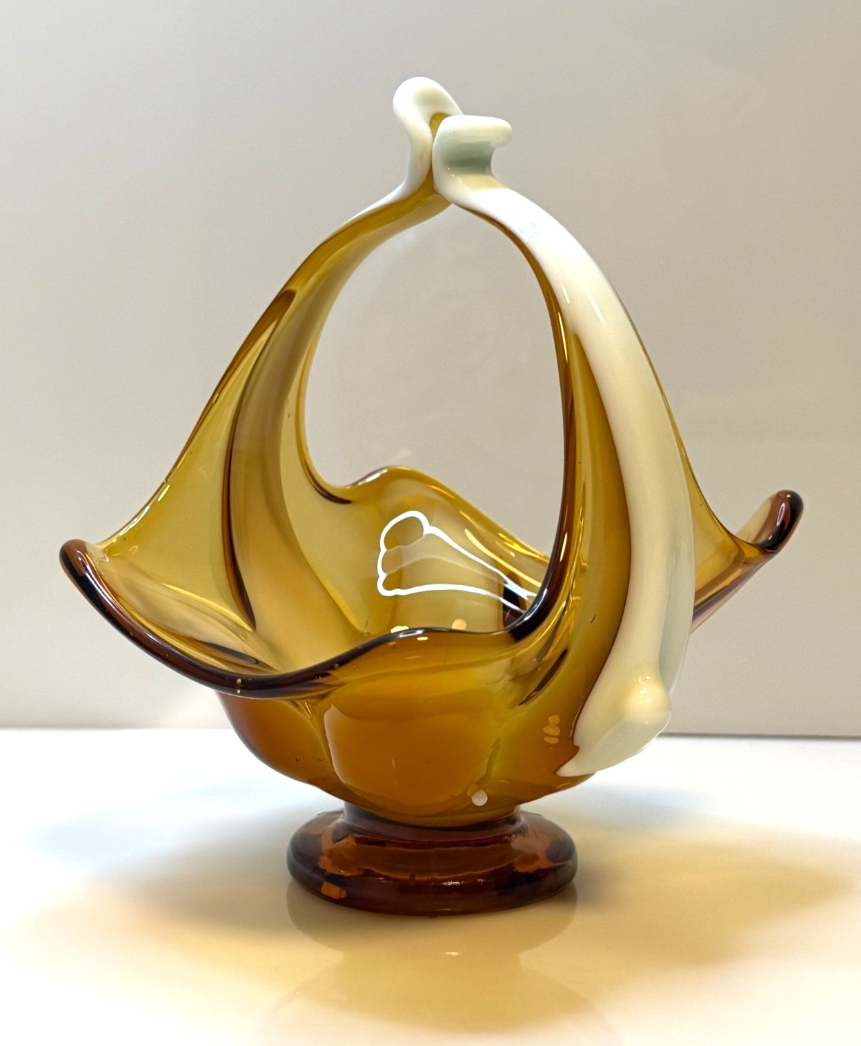Handblown Peach and White Cased Glass Petal Basket White Handles 7″ Tall – EUC