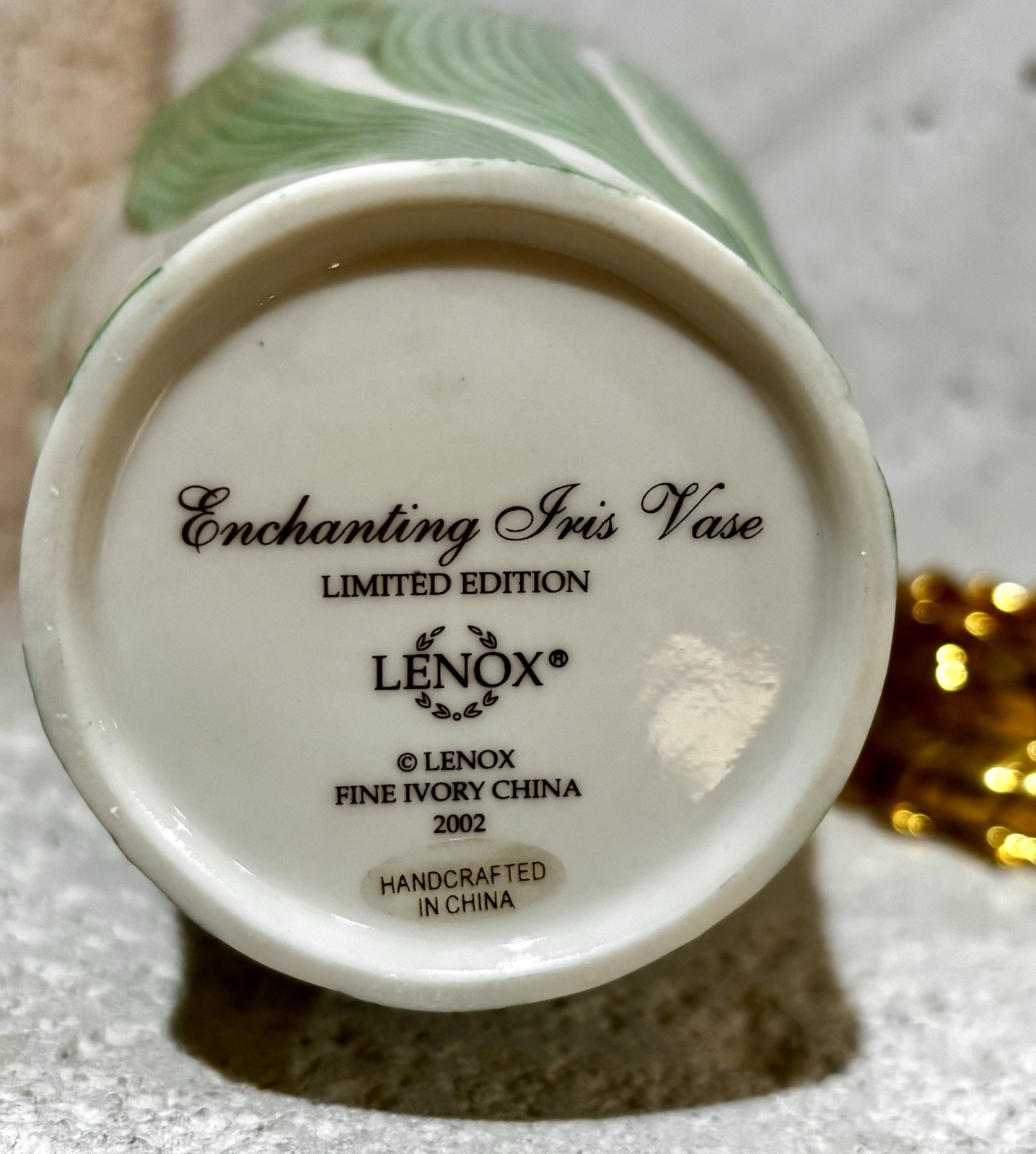 Lenox Enchanting Iris Vase Ivory China Floral 10″ W 24k base stand Ltd Edition