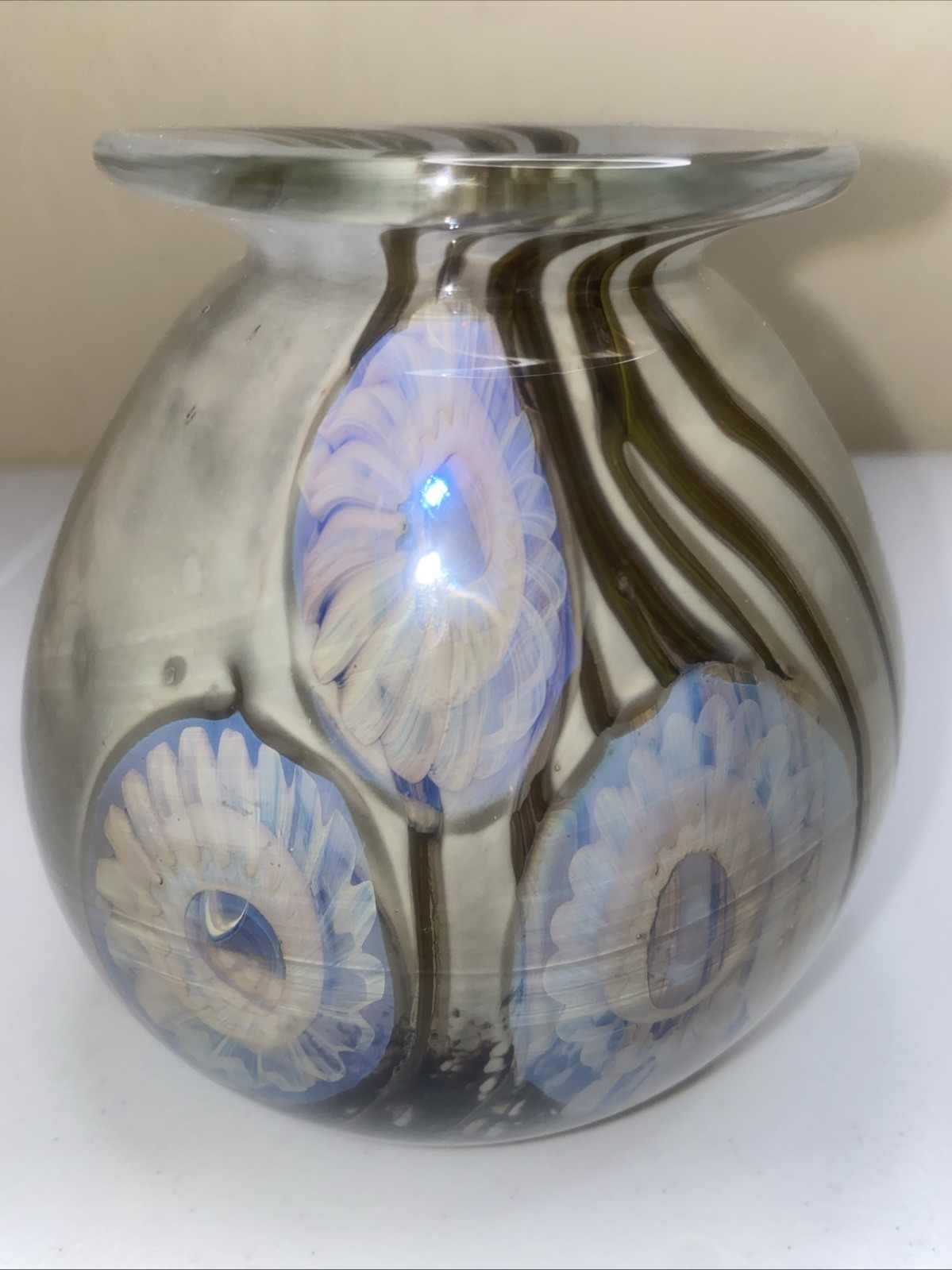 Stunning Rare 2006 Signed Robert Eickholt Abstract Art Glass Vase