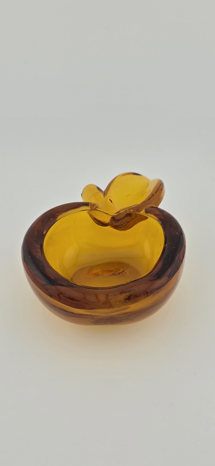 Vannes-le-Châtel France Amber Crystal Apple Dish – Cadmium Glow UV Reactive