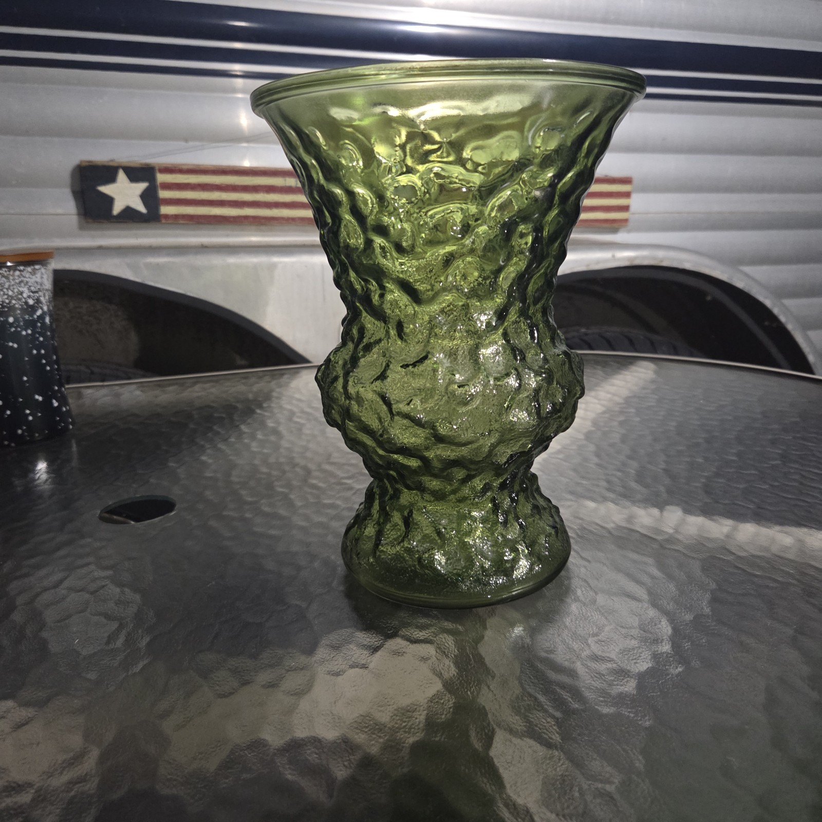 EO Brody Co Emerald Green Crinkle Glass Vase Flower Cleveland OH USA