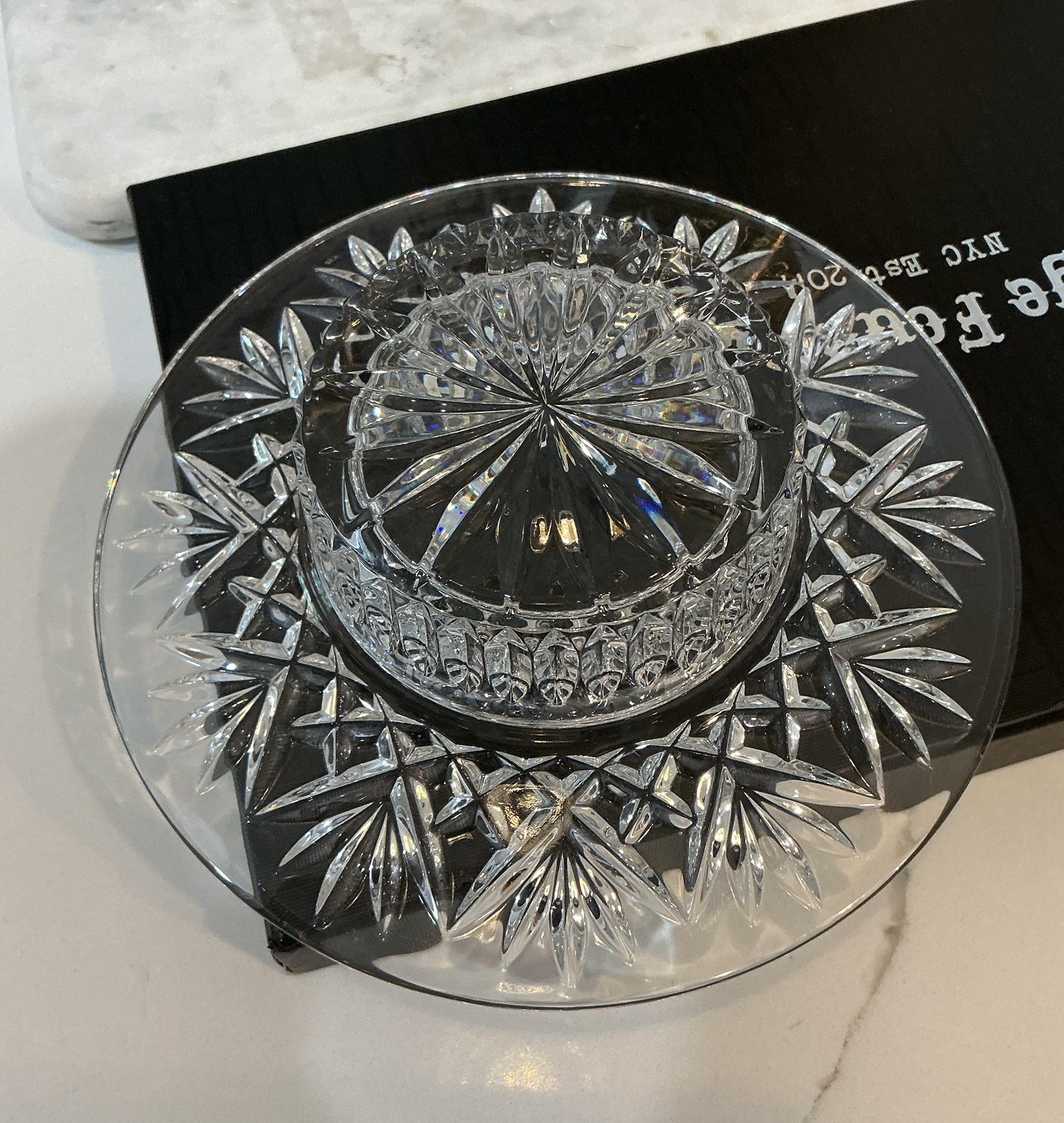 Waterford Crystal “Bethany” RND Pillar Candle Holder 8″ . PRISTINE FREE SHIPPING