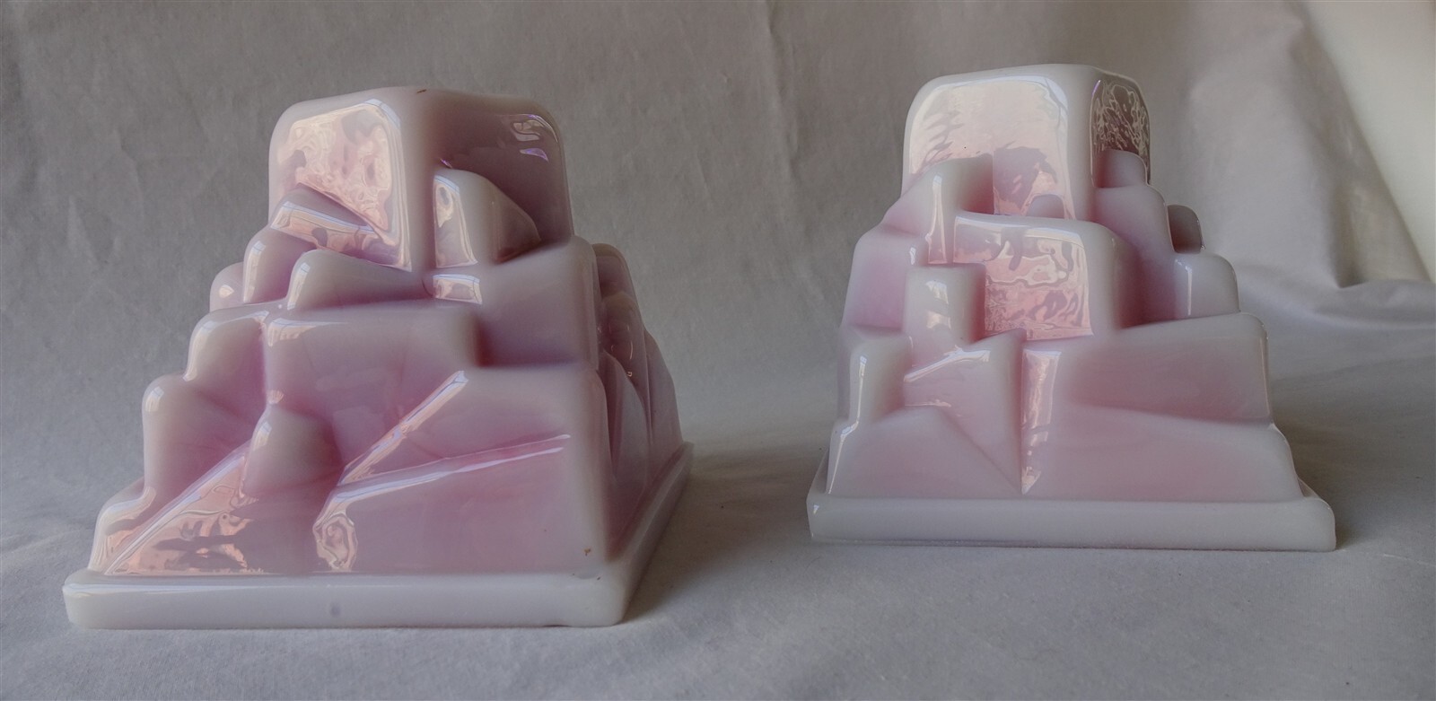 2 Vintage Pairpoint Gundersen Peachblow Glass Cubist Pyramid Candlestick Holders