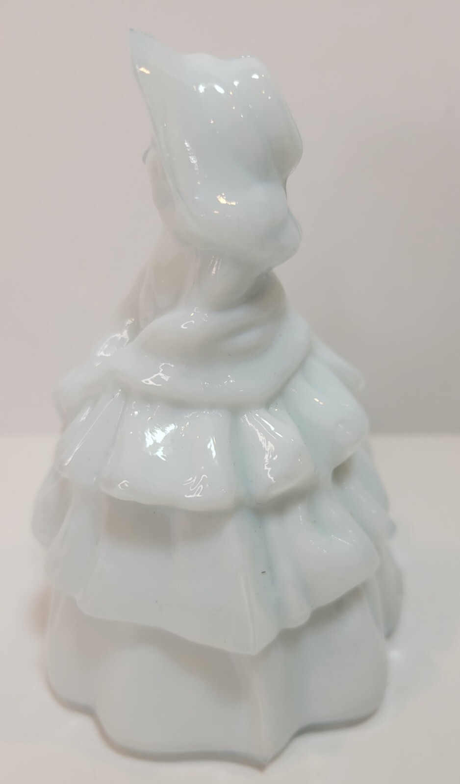 Boyd Vintage Crystal Art Glass Figurine Louise Doll Snow – White Glass 80’s