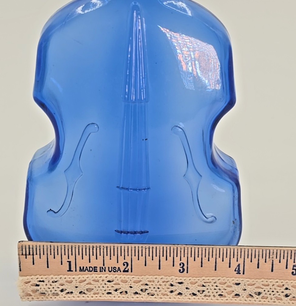 Vtg MCM Cobalt Blue Art Glass Violin Vase 8″ Music Decor Stamped 5 Collectible