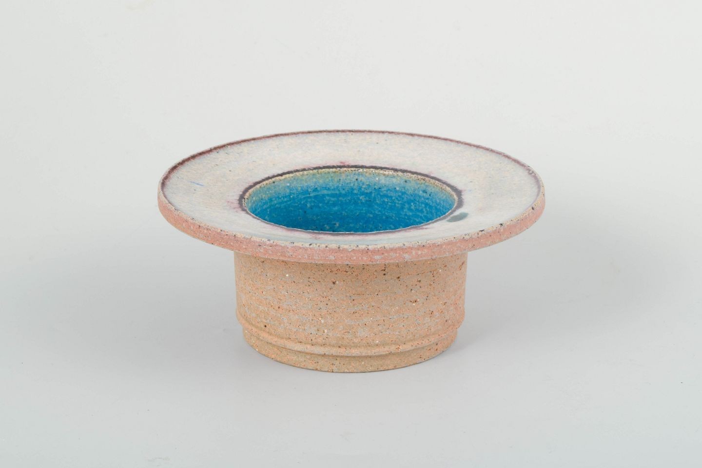 Nils Kähler for Kähler, Denmark. Low cylindrical stoneware vase, c. 1960s.