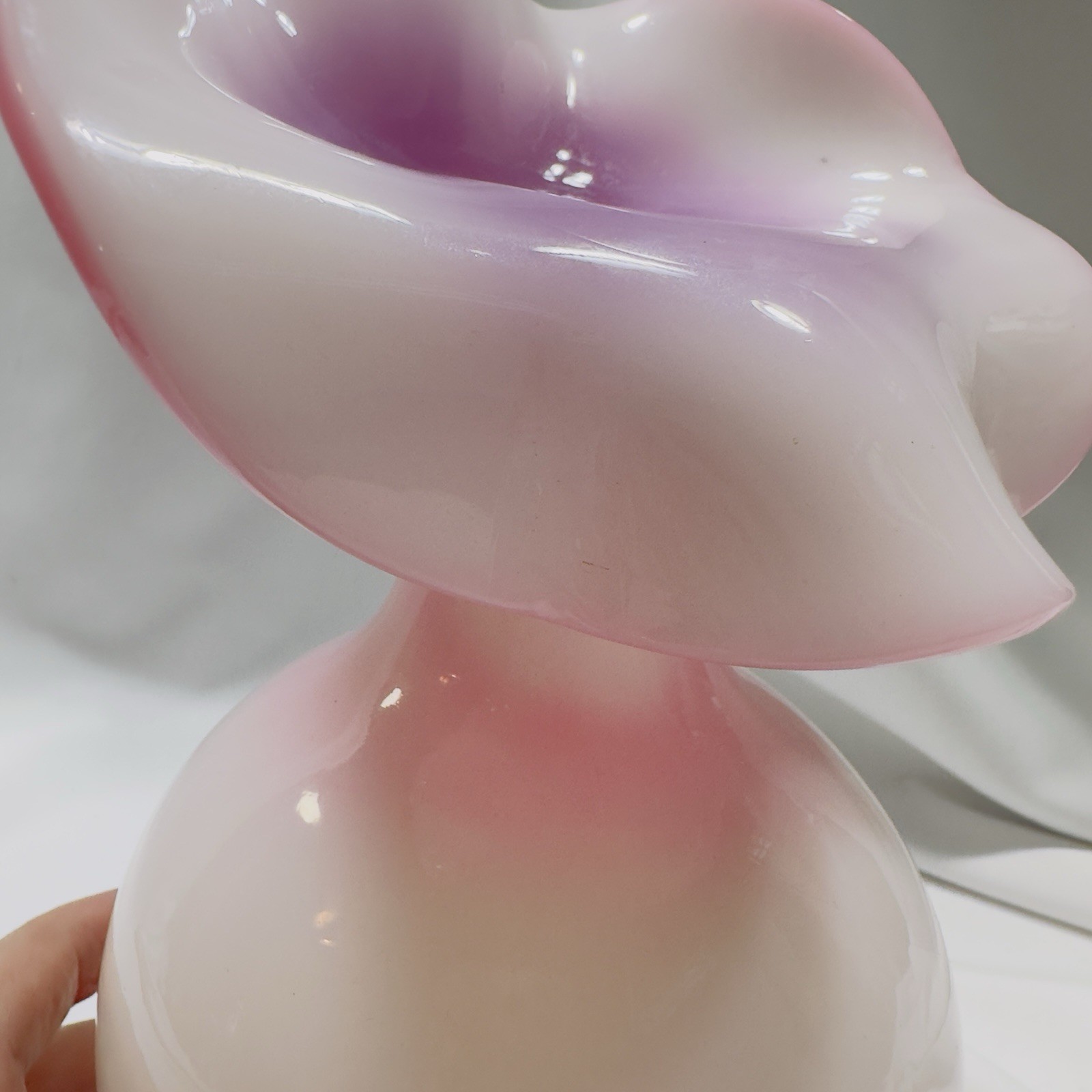 Art Glass Jack in the Pulpit White Pink Purple Ombre Glass 10.5″ Vase Wavy