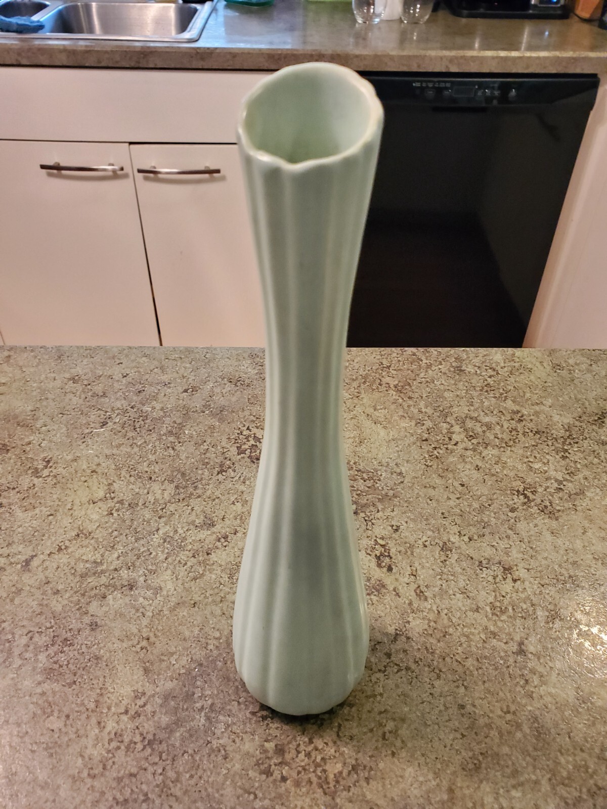 RARE Vintage TERRACE CERAMICS Ribbed Light Robin Egg Blue Vase 11.5″ USA