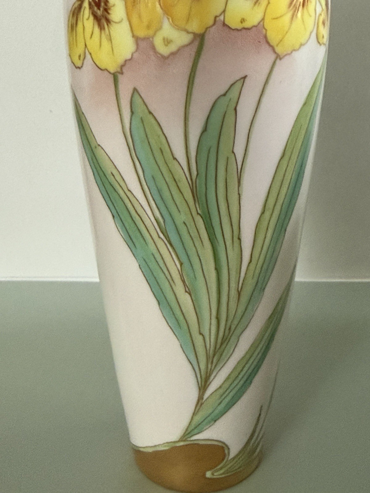 Antique Pickard Vase Art Nouveau Iris Floral and Gold Accents 9.5″ Signature