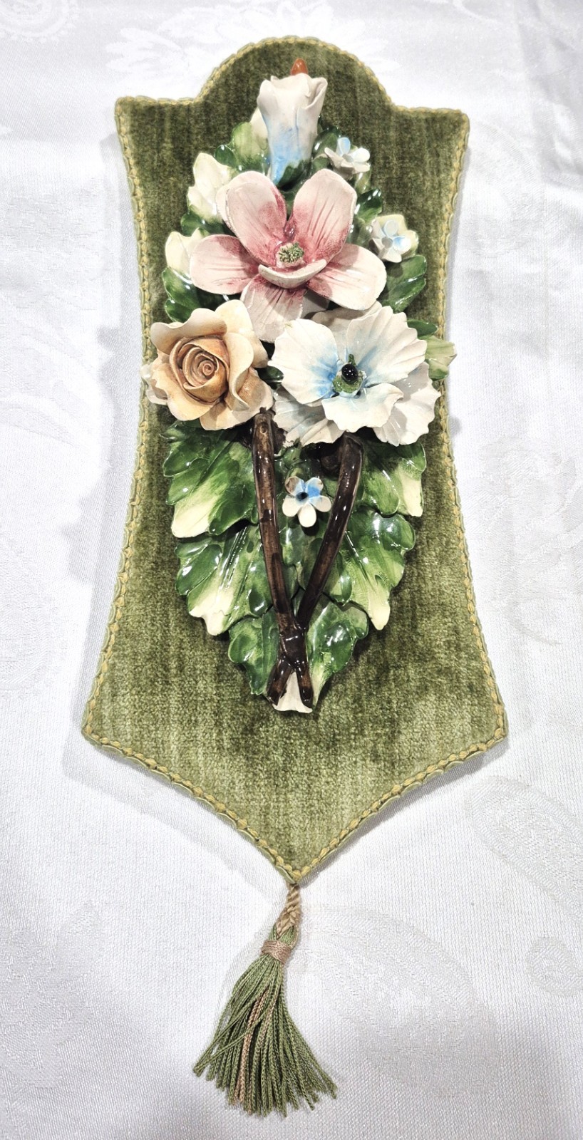VTG 60s Italy Capodimonte Floral Wall Plaque Porcelain Flowers Green Velvet 13″H