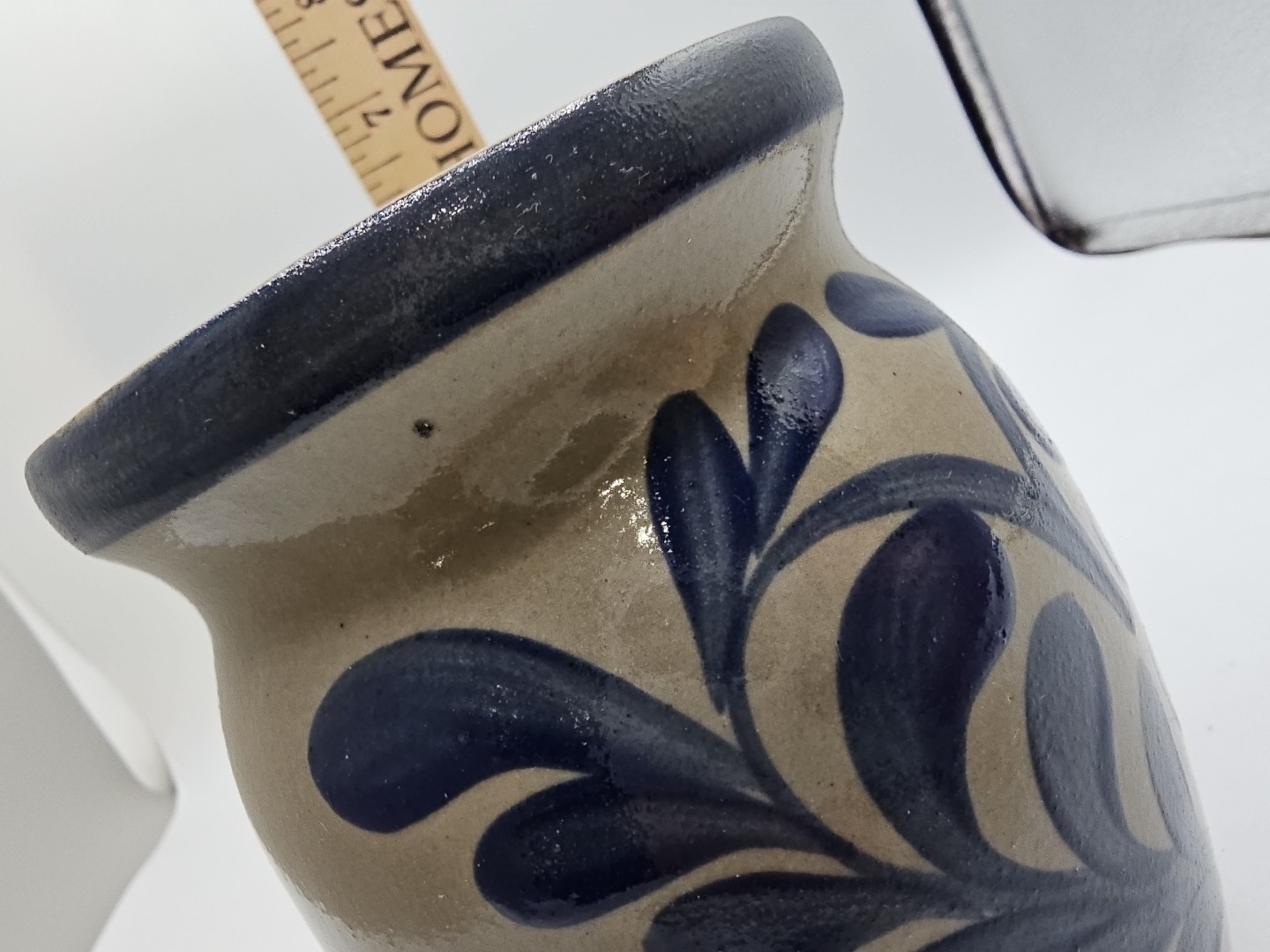 Vintage Beaumont Brothers Pottery BBP Salt Glaze Floral Blue Heart, 5 1/2 inches