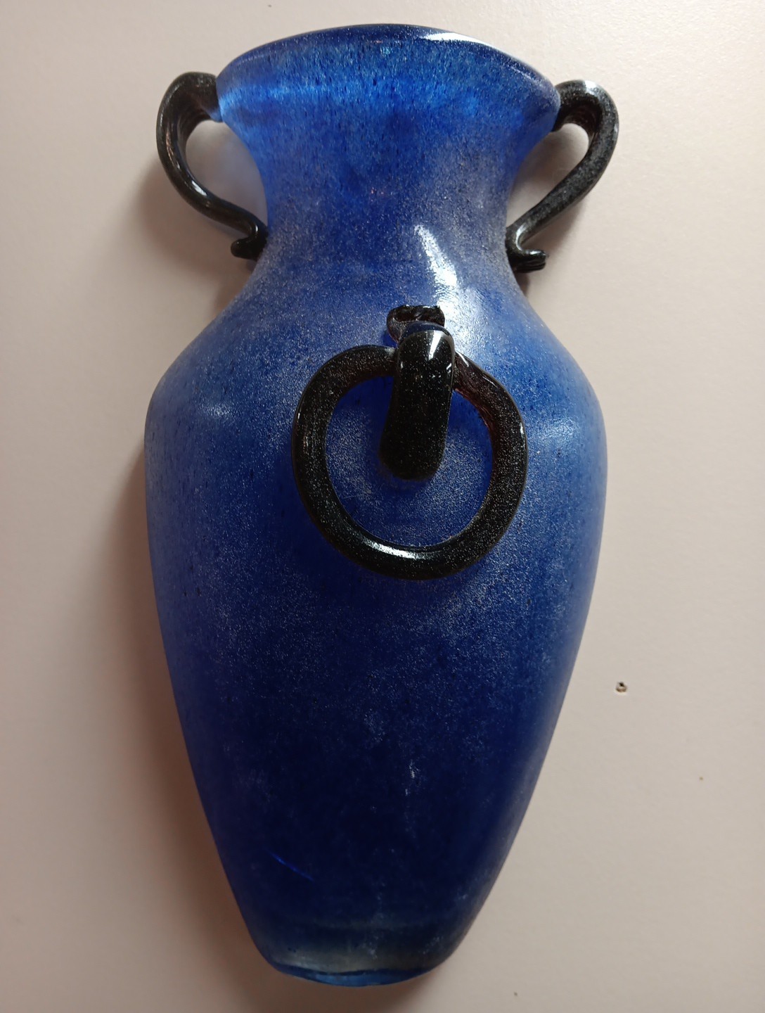 DESIGN GUILD Scavo Amphora cobalt ROMANIAN ART GLASS WALL POCKET VASE handles.