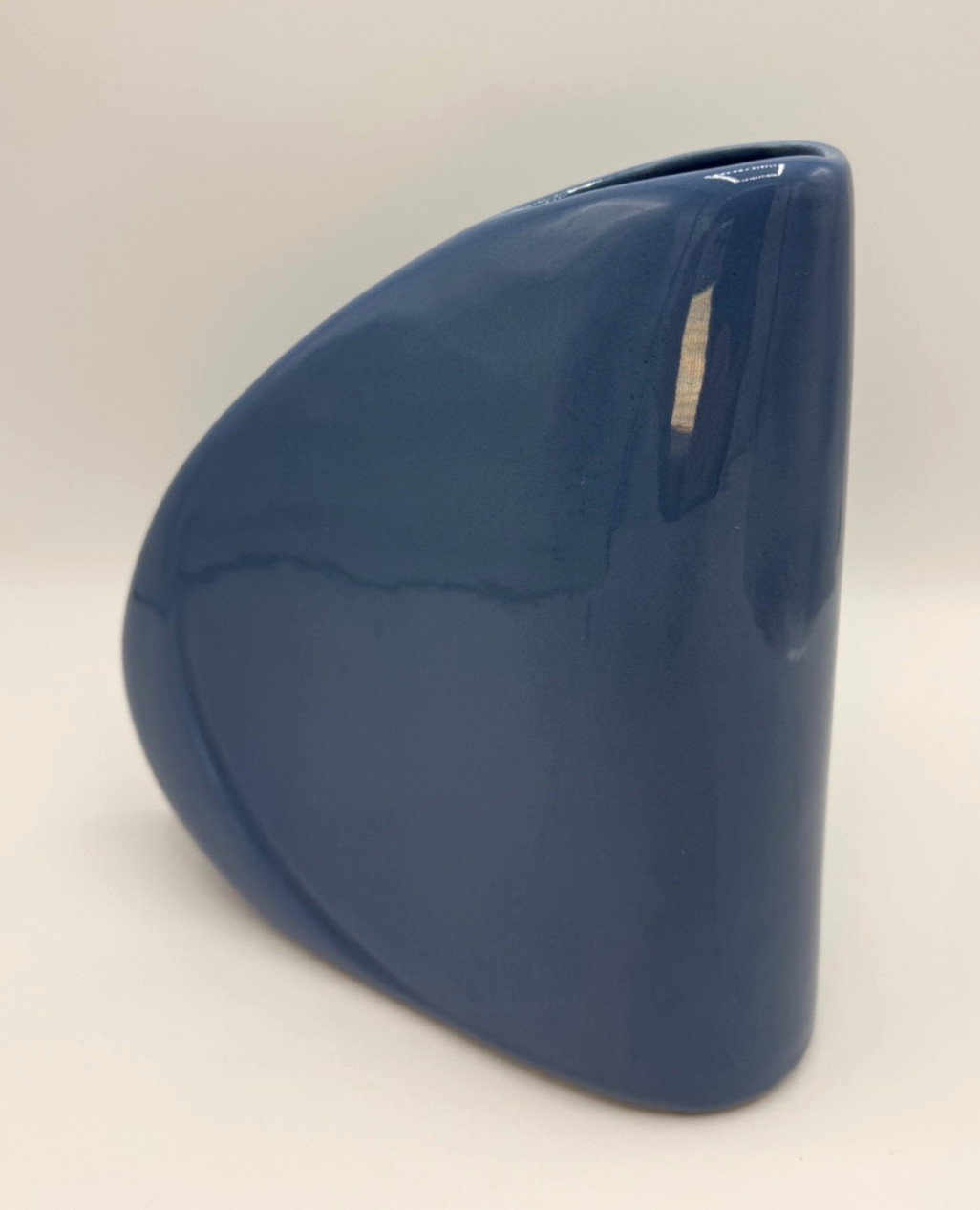 1986 HAEGER Pottery BLUE Sculptural 10″ Artech Vase with Label, VTG Postmodern