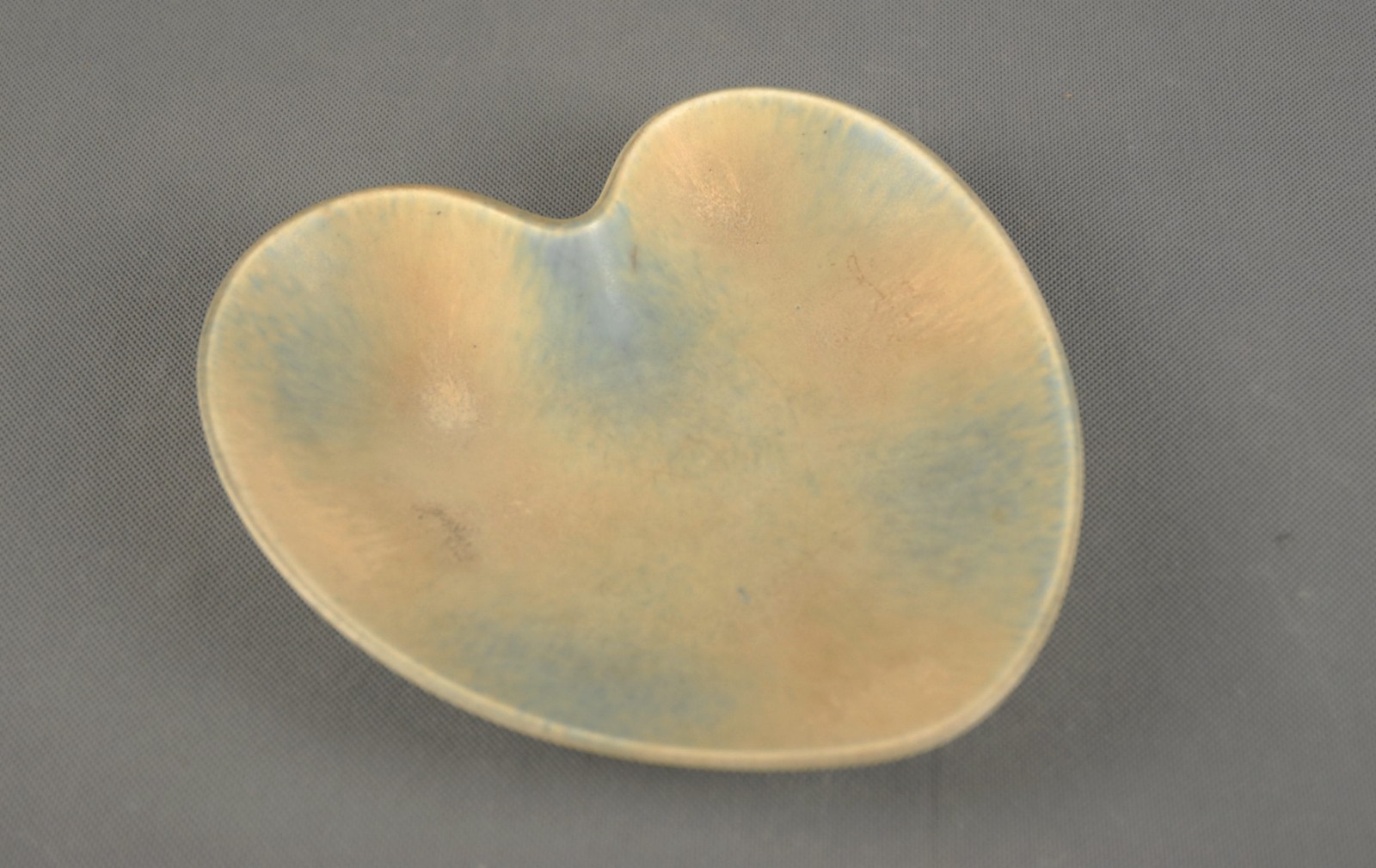 Gunnar NYLUND AXA Ceramic Heart Bowl Rörstrand Sweden Danish Modern 50s 60s Era