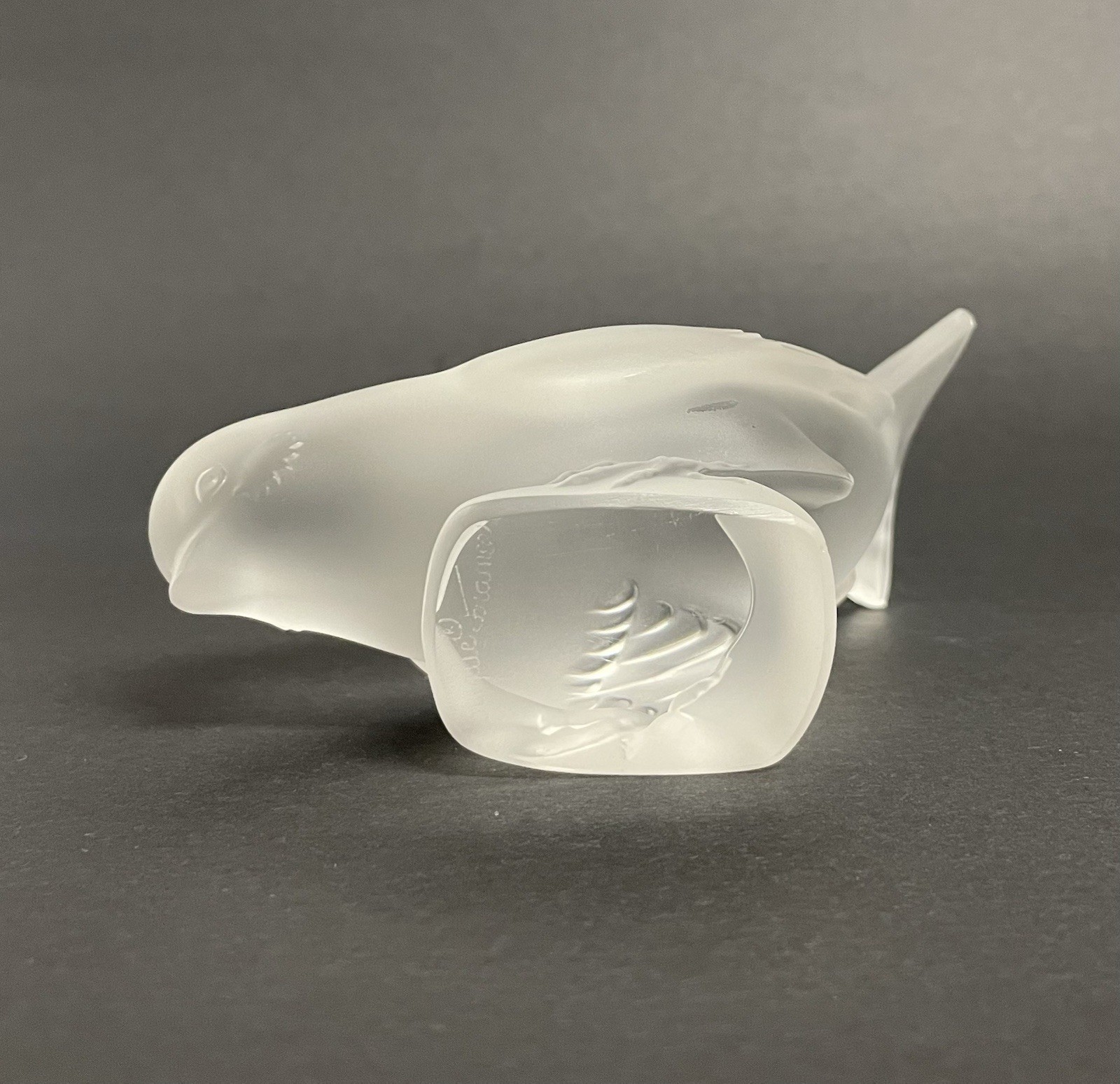 VTG Lalique France Frosted Crystal Bird Sparrow Looking Down Signed 4.5” *READ*