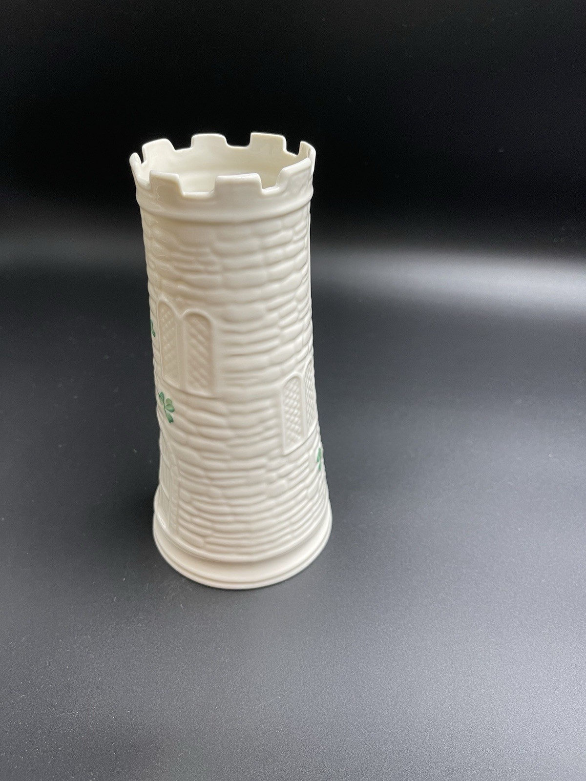 Belleek Irish Porcelain Castle Vase 7273 White/Green Shamrocks 8in Textured