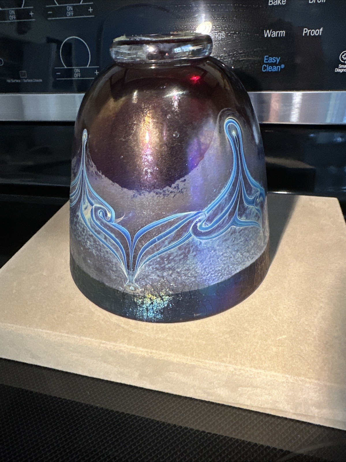 Vintage Peter Vanderlaan Iridescent Art Hand-Blown Glass Vase Signed 10/75