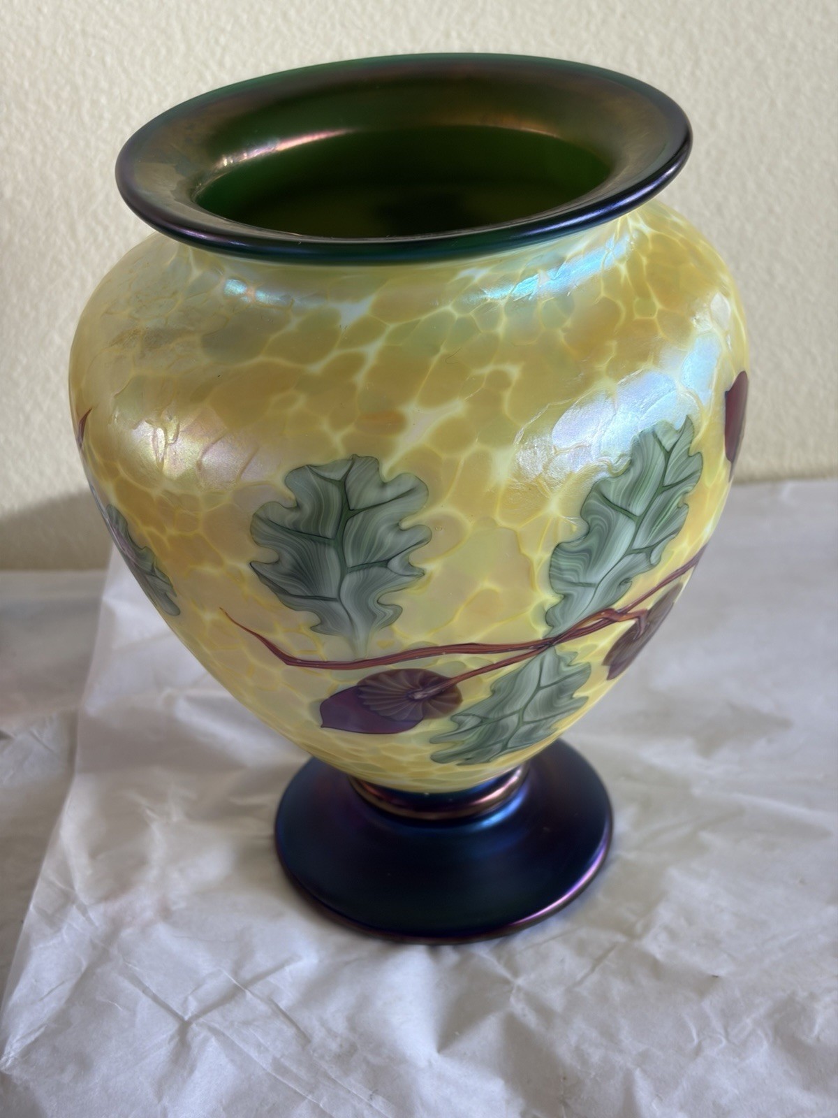 VINTAGE ORIENT & FLUME ACORN VASE SIGNED Carter And Beautiful Shape