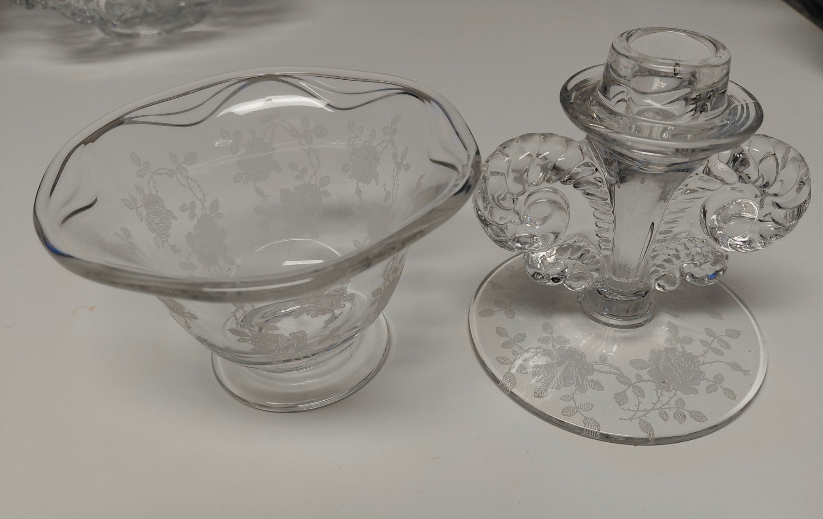 Cambridge Glass 2 Piece Rosepoint Etched Eapg 1915 -1920 Candy Dish And Candle H