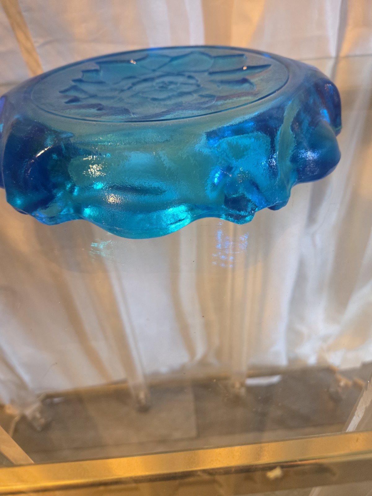 Tiara Horizon Blue Lotus Glass Ash Tray 6 rests 1970’s