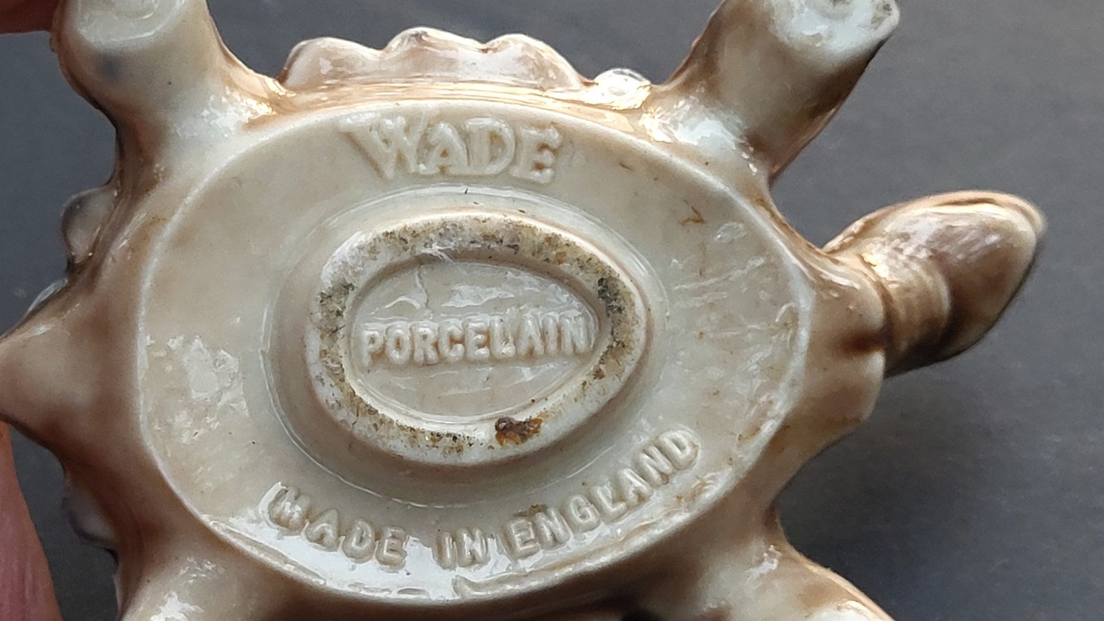 4 Turtles – 2 are Porcelain by Wade, 1 is made of Pottery, 1 is made of Glass