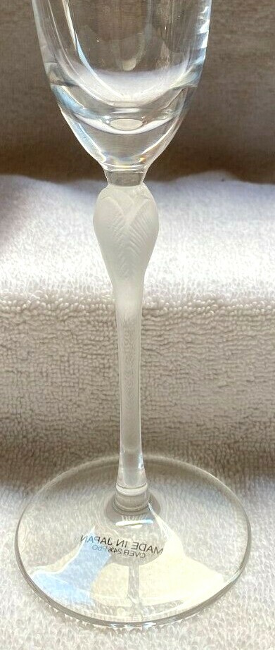 SET OF 2 CHAMPAGNE GLASS MADE IN JAPAN OVER 24% PBO H 9.5 X 2.5 EU21