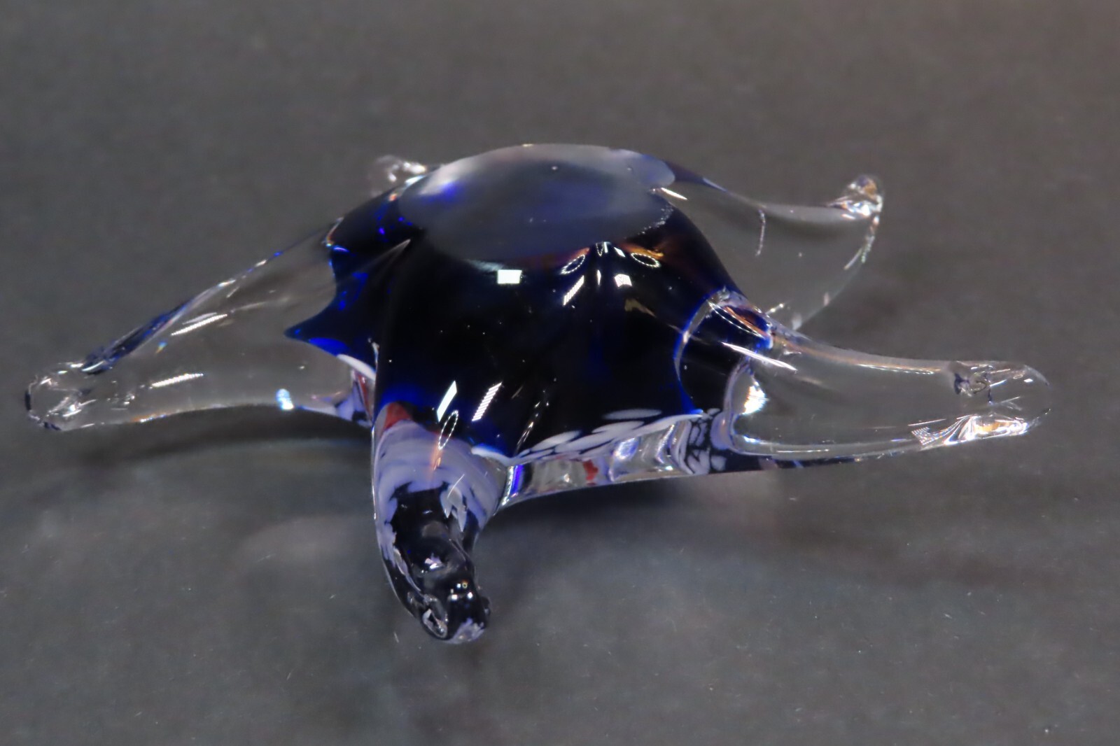 Hand Blown Art Glass Starfish Paperweight Figurine Red White Blue 5.25″