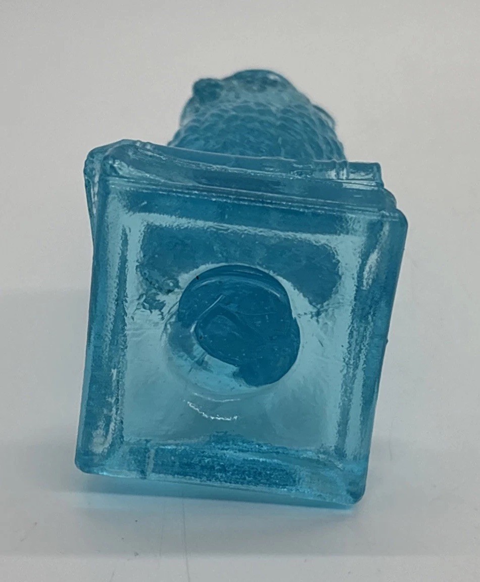 Degenhart Glass Wise Old Owl on Books Blue / GLOWS – D Mark On Bottom 3.5”