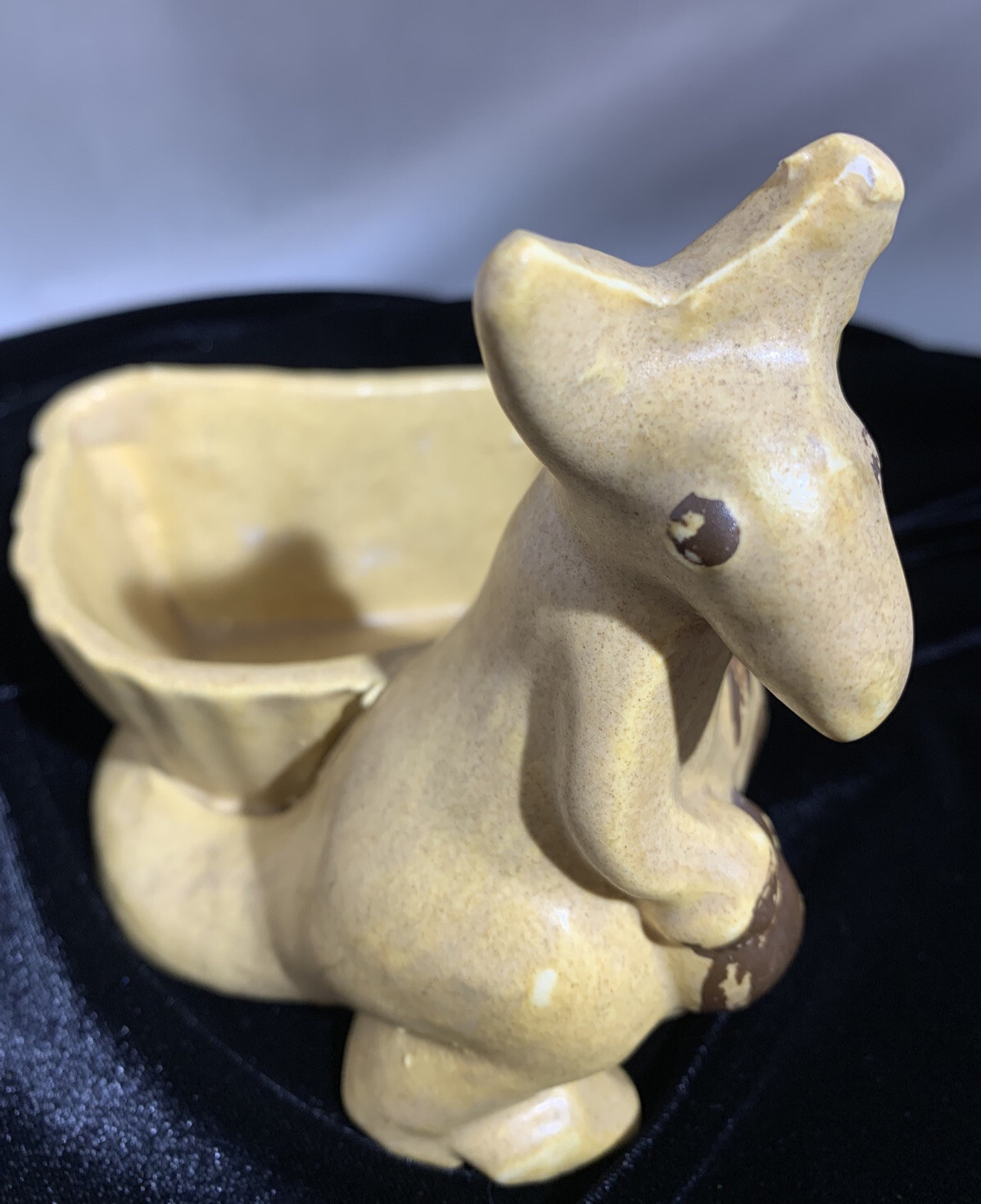 Boxing Kangaroo Planter Vintage Ceramic Niloak. RARE White Clay By Eagle Pottery