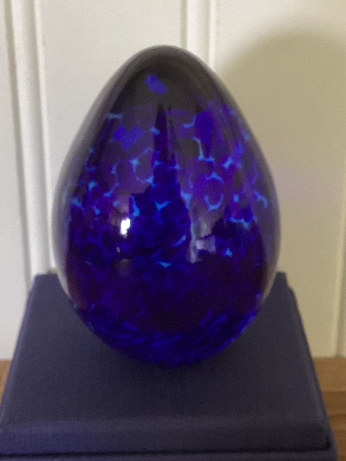 Vintage Art Studio Glass Blue Lily Easter Egg Shape Paperweight 3 1/2″