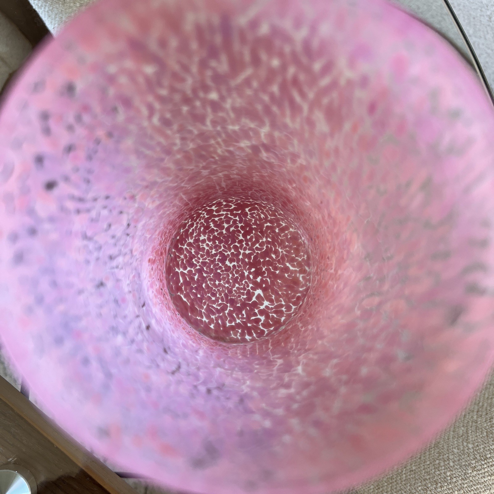 Lindshammer Sweden Pink Mottled Glass Vase 8″ Original Sticker, 1960s Bernadotte
