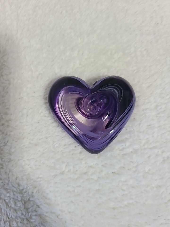 Glass Purple Swirled Heart Paperweight 2.5in X 2.5in